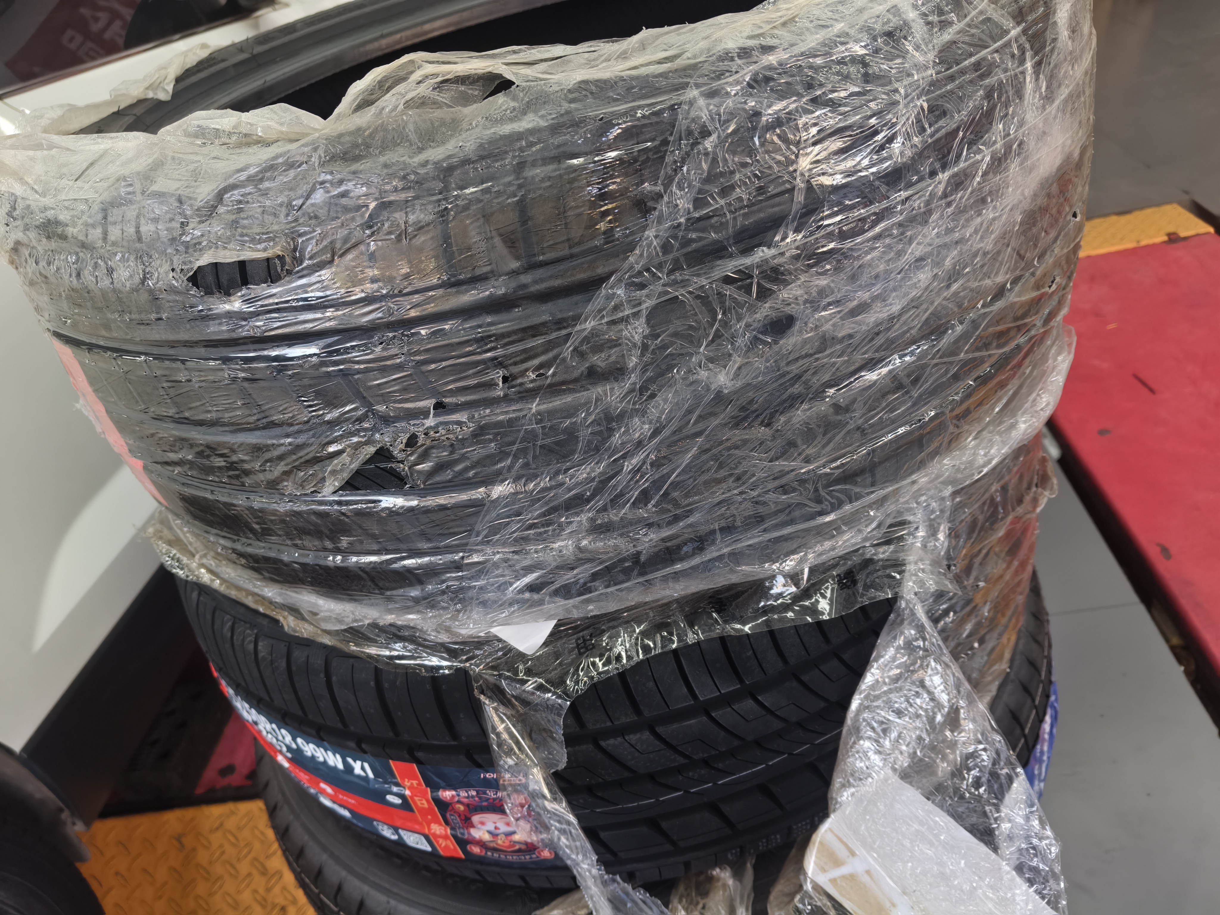 富神（FORTUNE）汽车轮胎225/50R18 99W XL FSR-303运动操控 途岳/捷达/红旗 实拍图