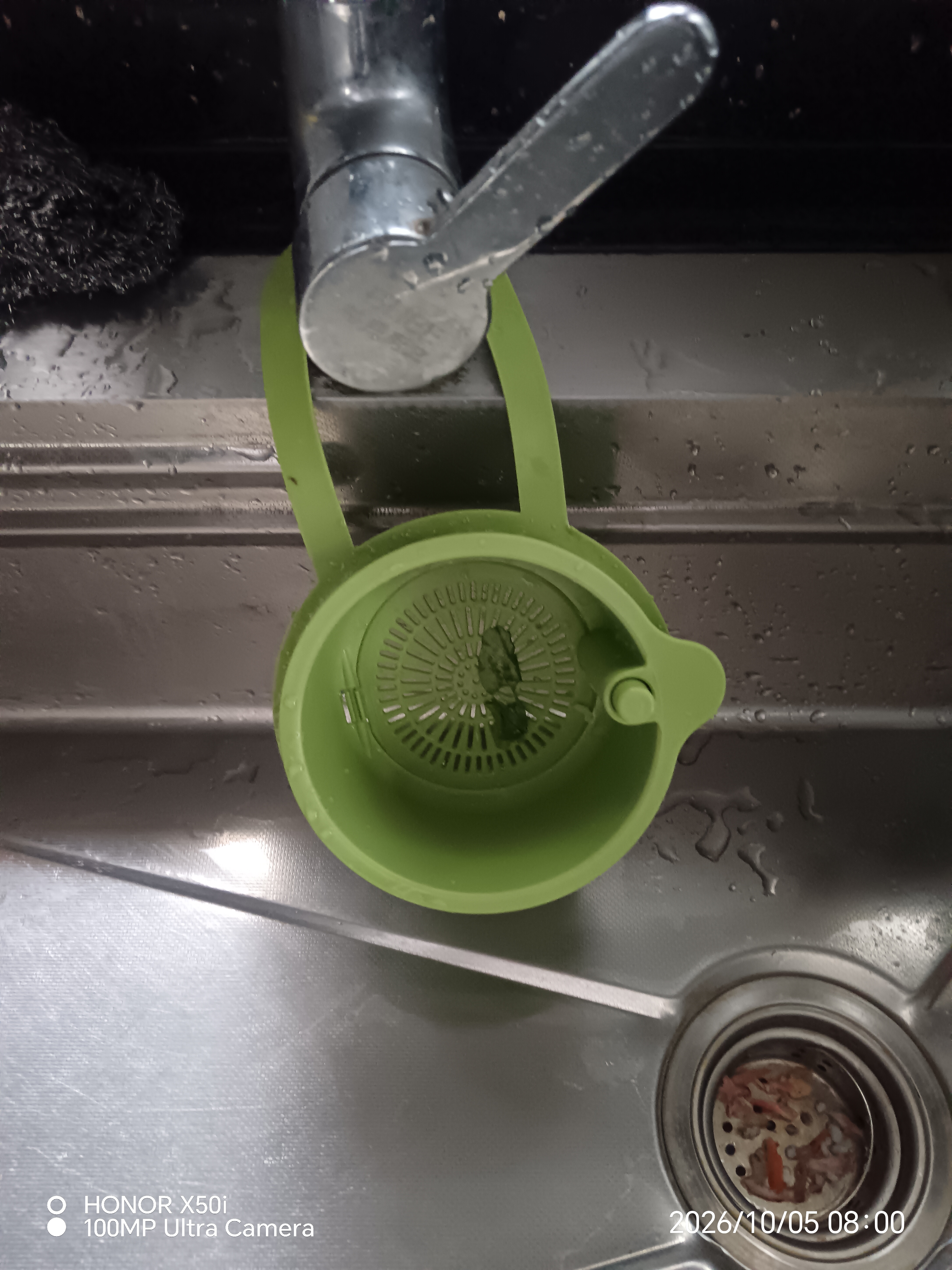 【全网爆款】可挂式水槽沥水篮家用厨房水槽分离食物残渣过滤篮 挂式沥水篮 1个装 颜色随机 实拍图