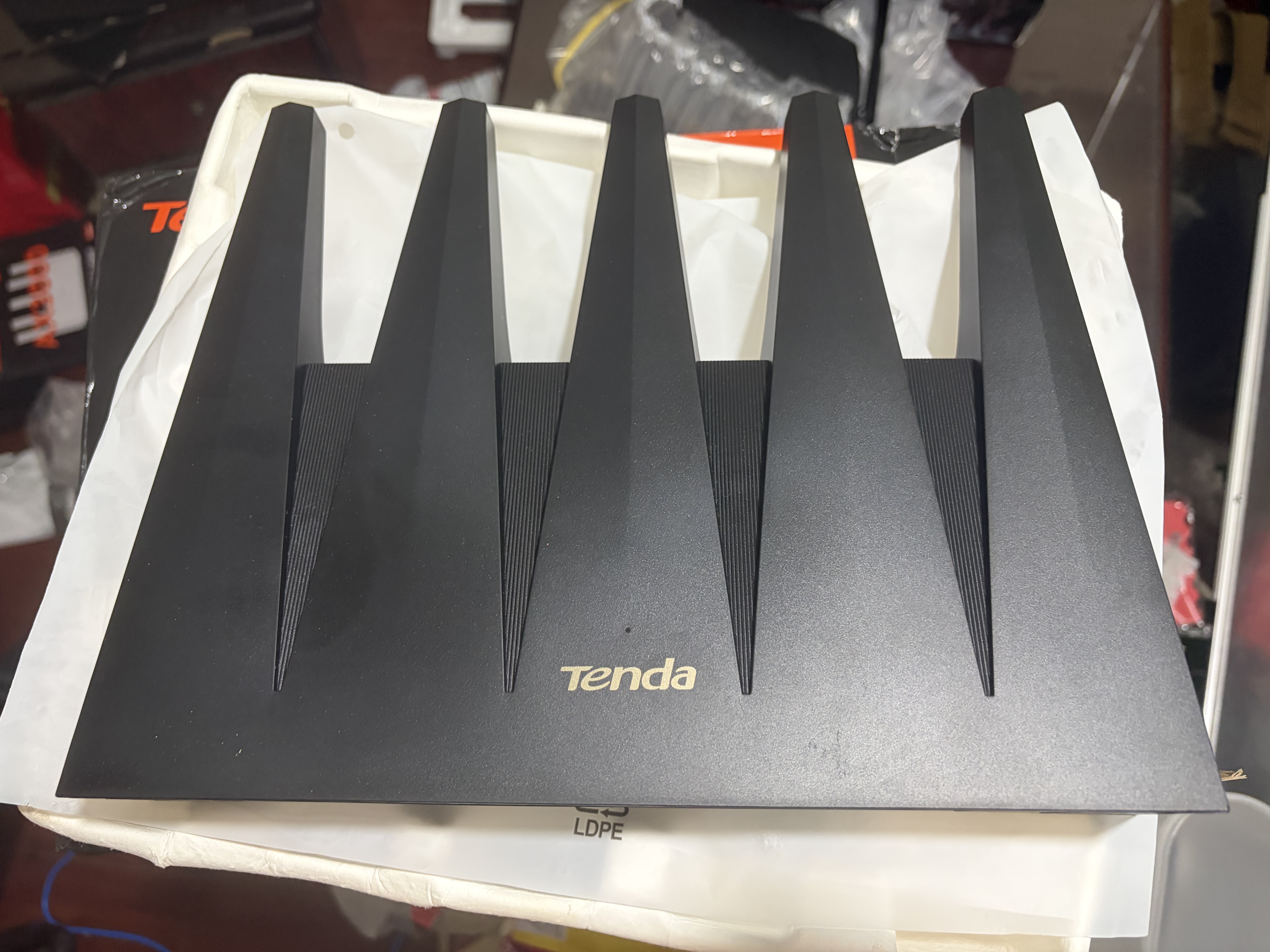 Tenda腾达路由器WiFi7【泰山BE7200 Ultra】千兆穿墙王信号放大器增强无线家用电竞立式BE12 Pro 实拍图