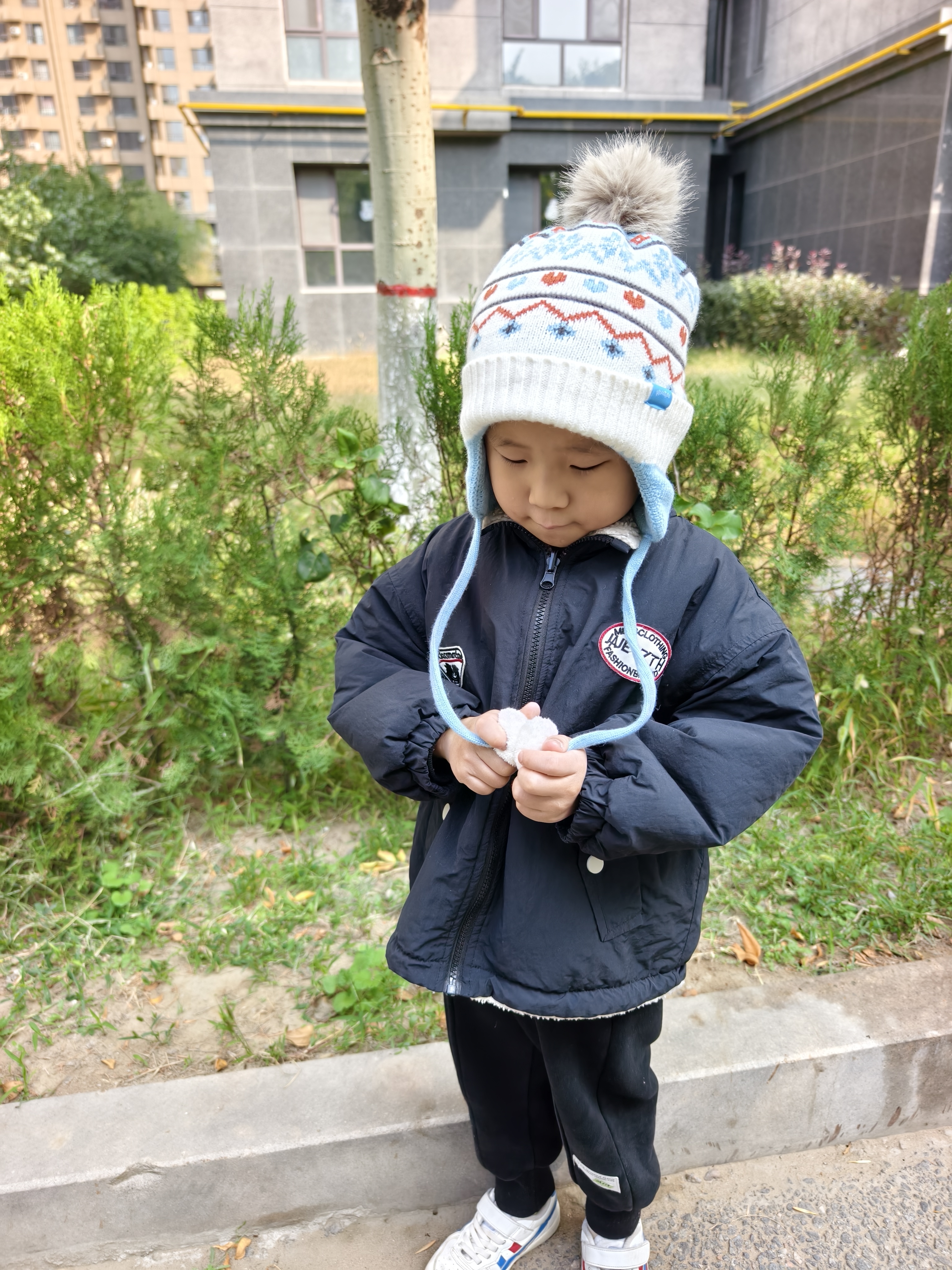 Kocotreekk树儿童帽子抗静电可爱绒球男童女孩宝宝冬季帽子 实拍图
