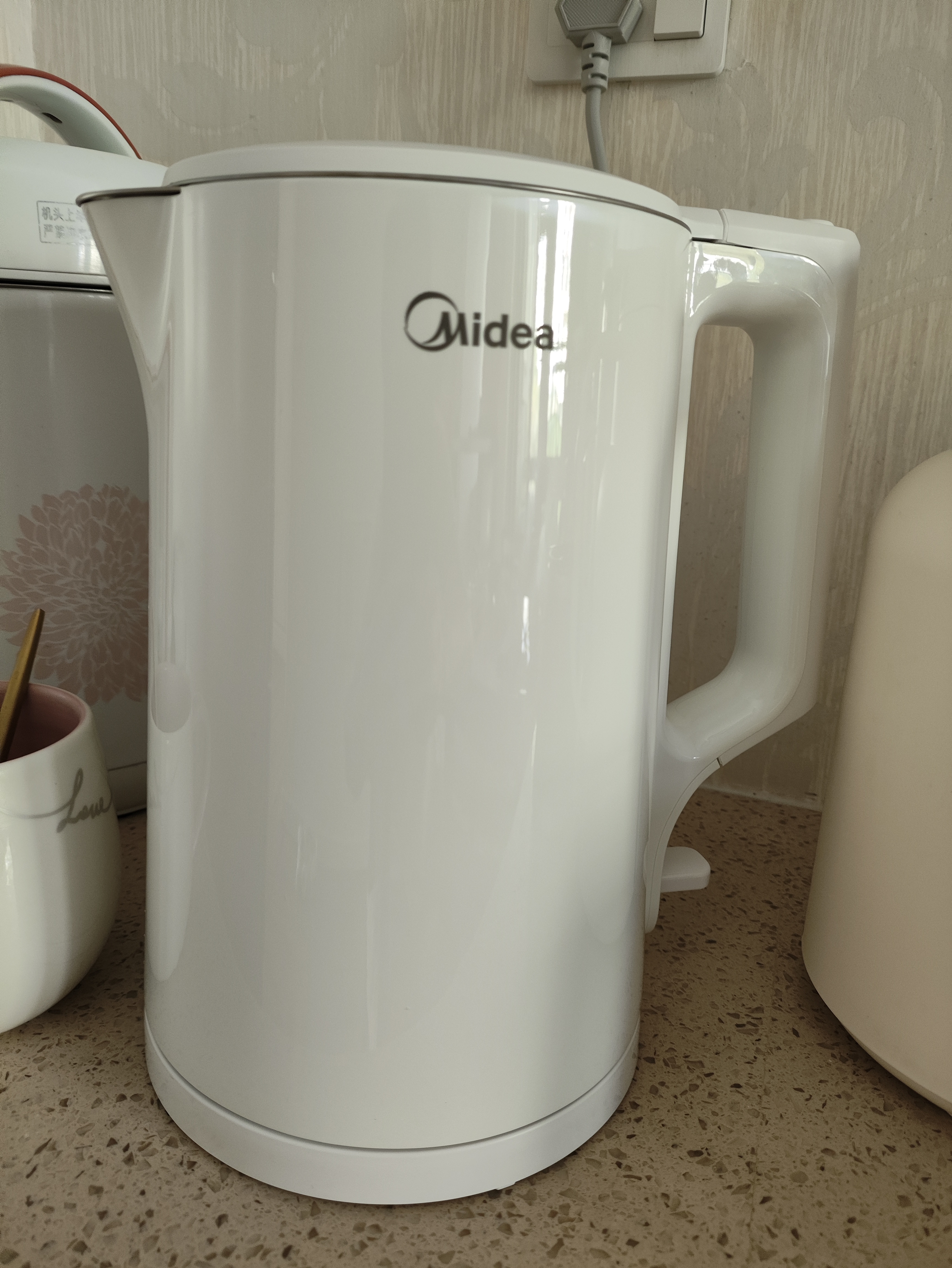美的（Midea）电热水壶烧水壶养生家用1.5L大容量316L母婴级无缝内胆双层防烫自动断电MK-HJ1566-PRO 实拍图