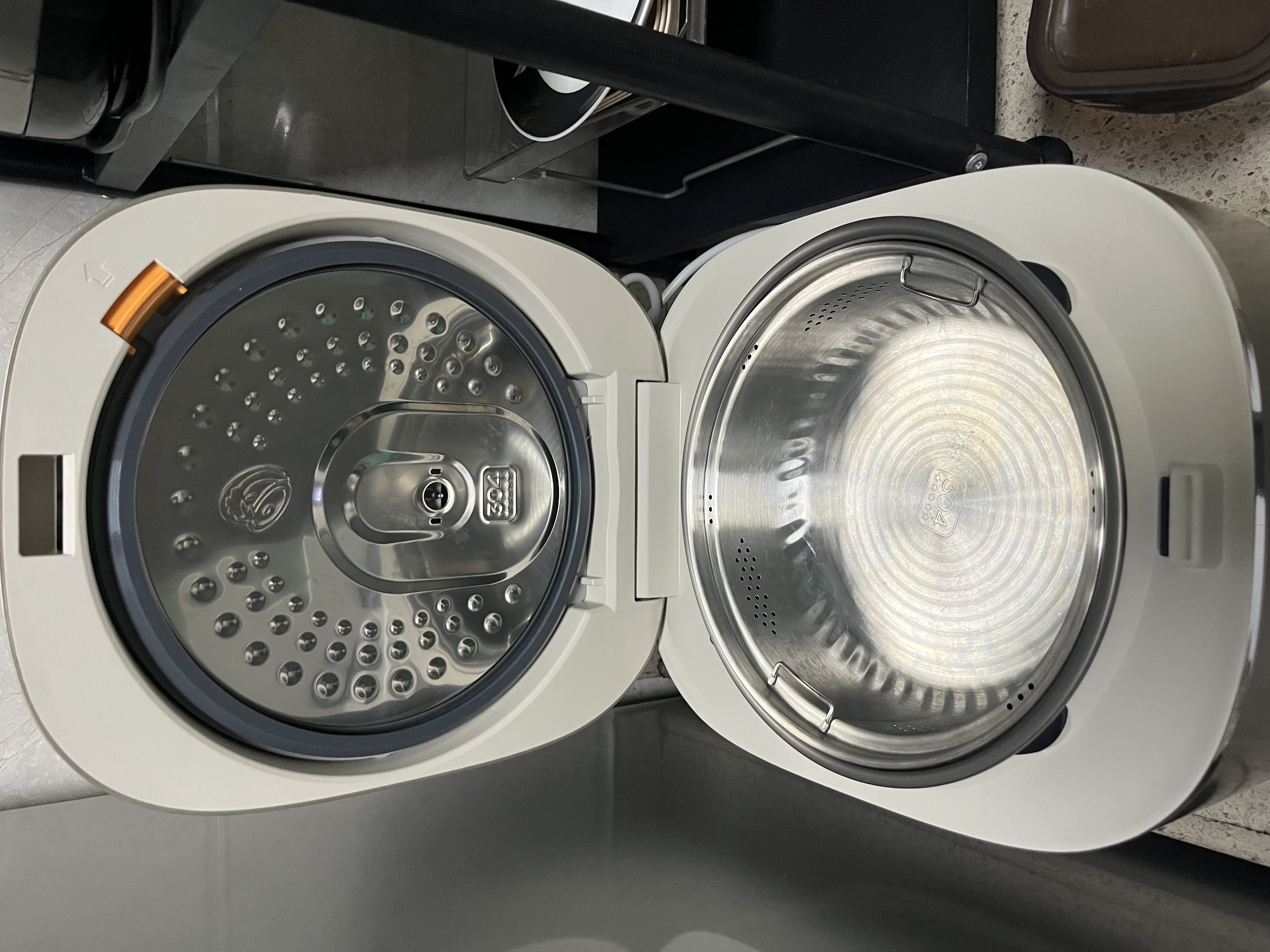 美的（Midea）电饭煲1-8人4升大容量火旋风IH加热纯钛内胆0涂层不粘锅家用电饭锅MB-HC4076T美食大赛同款 实拍图