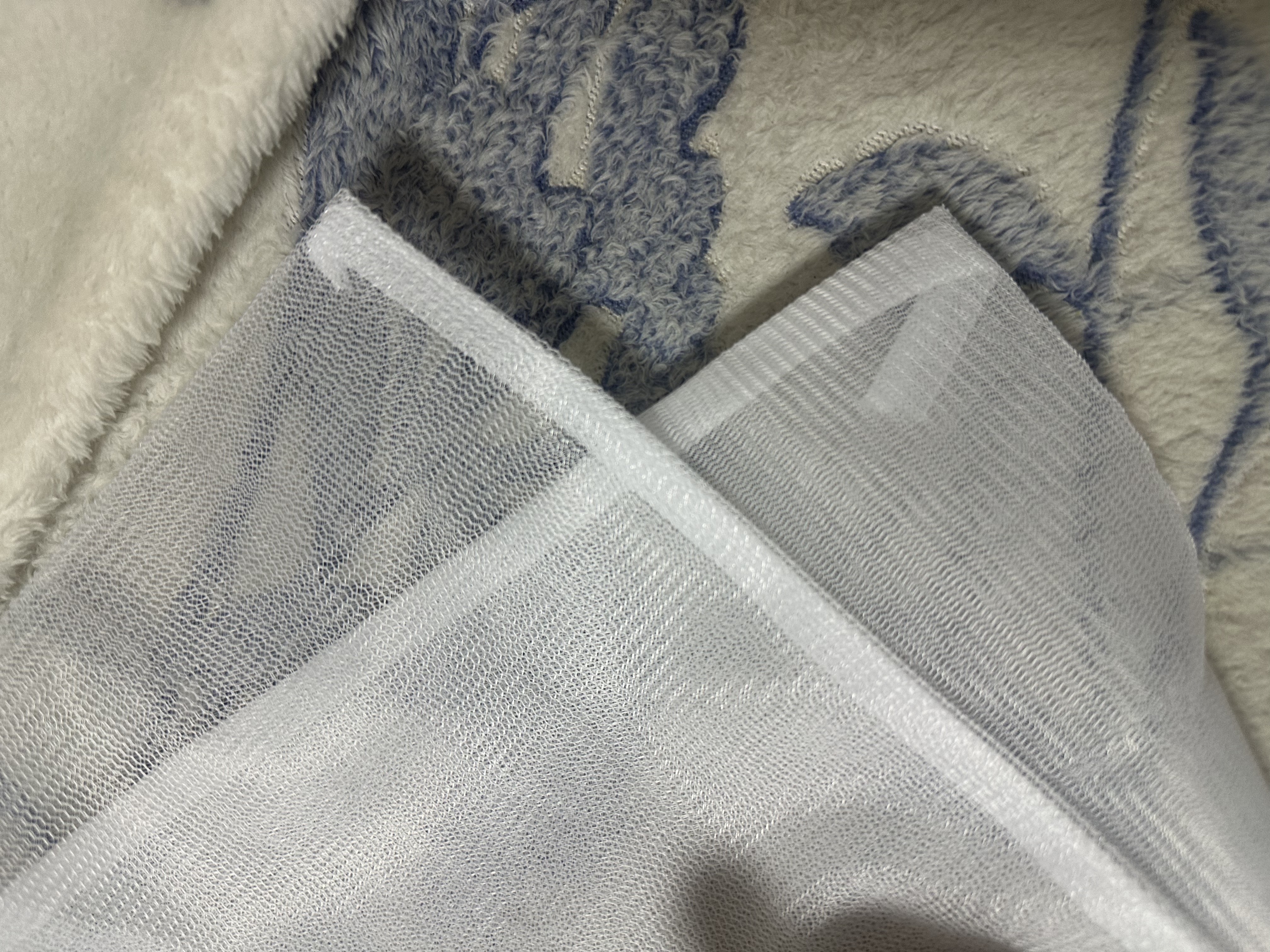 京东物流 洗衣袋洗衣机专用蜂窝细网兜洗护袋防变形内衣毛衣 1个特大号【60*60厘米】 细网-（网口密洗常规衣） 实拍图