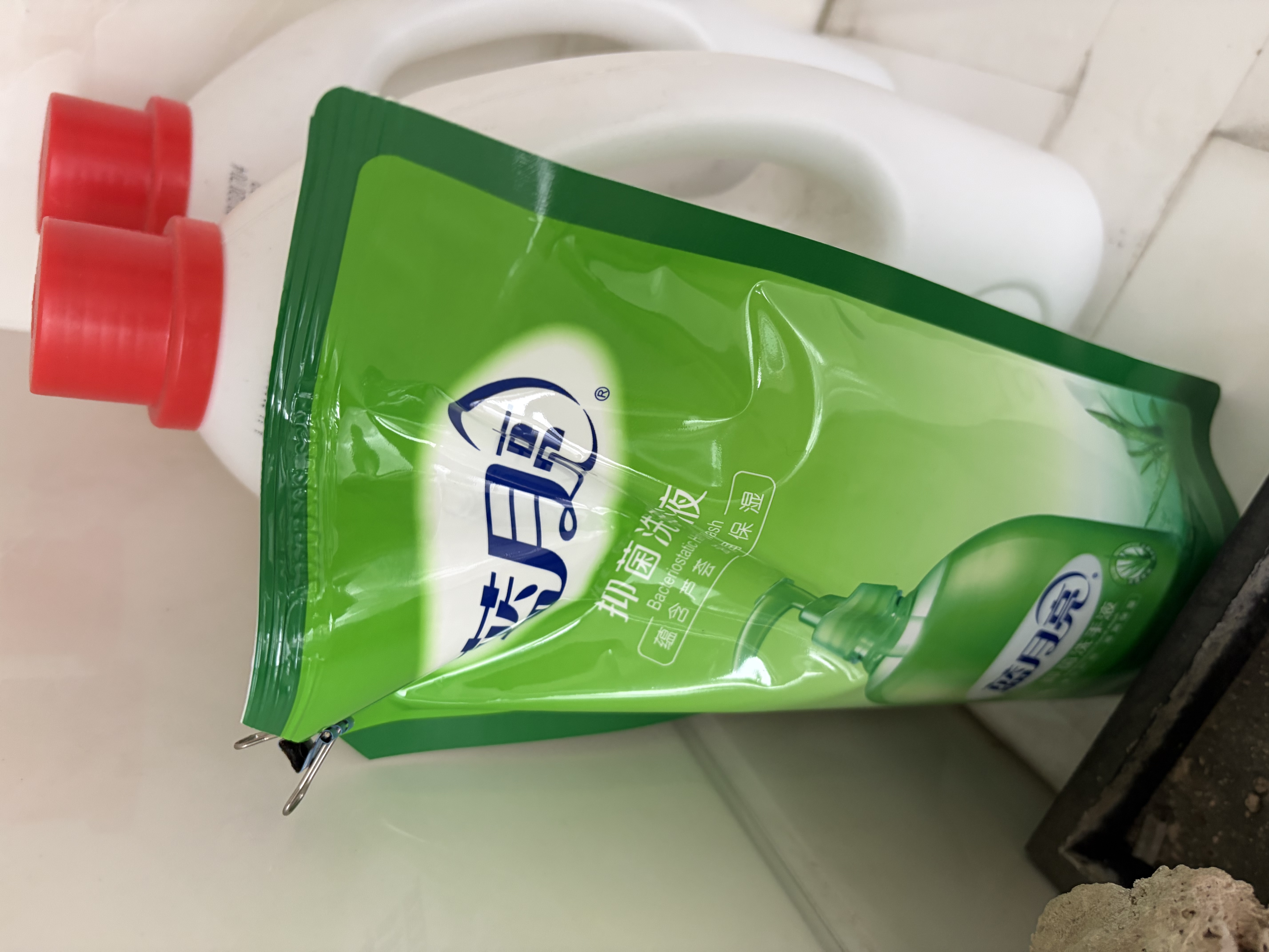 蓝月亮洗手液补充装袋装500g*6 泡沫丰富芦荟抑菌护手保湿替换装 实拍图