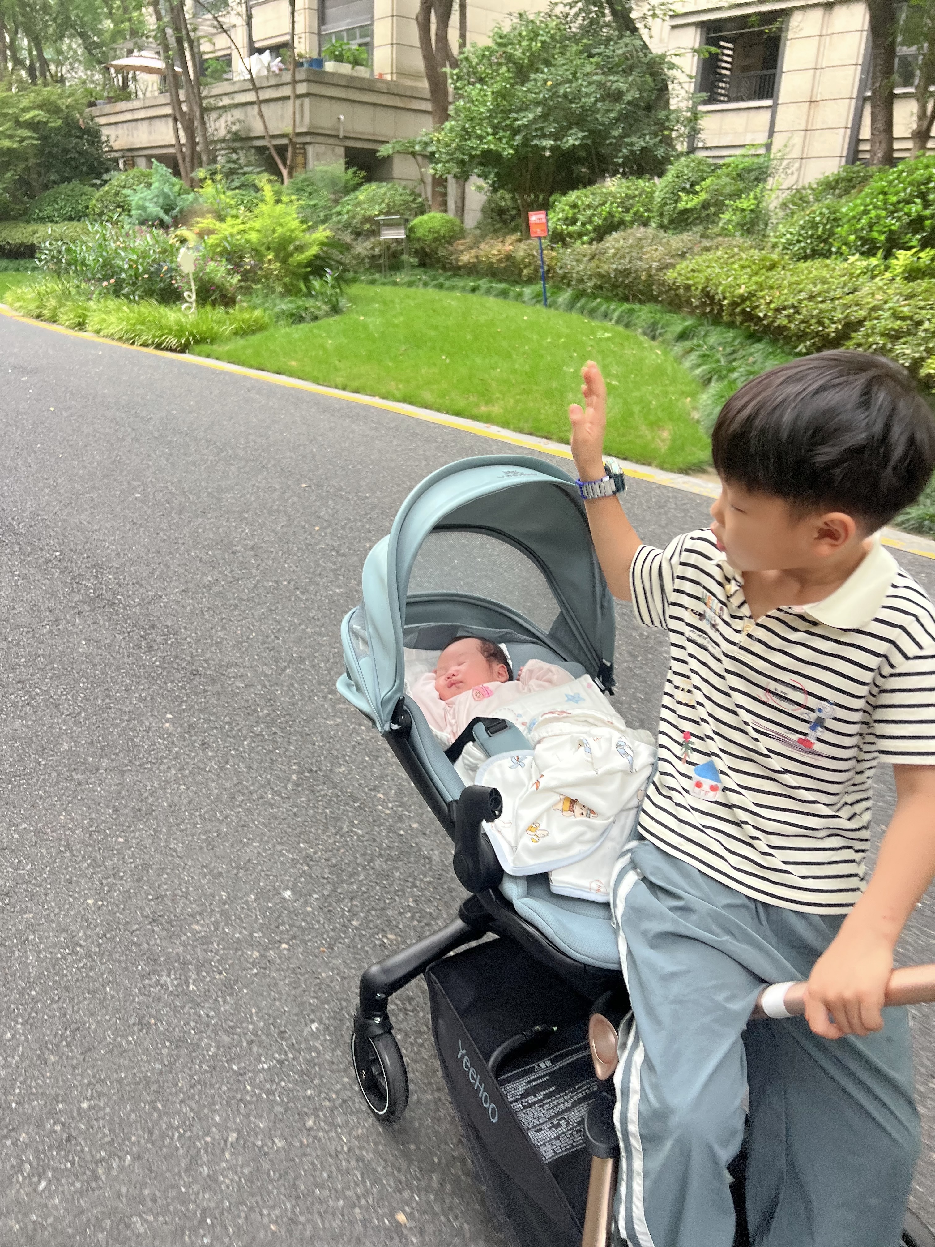 英氏YeeHoO风行遛娃神器高景观婴儿推车0-3岁可坐可躺可折叠轻便溜娃 云雾蓝【高景观遛娃神器】 实拍图