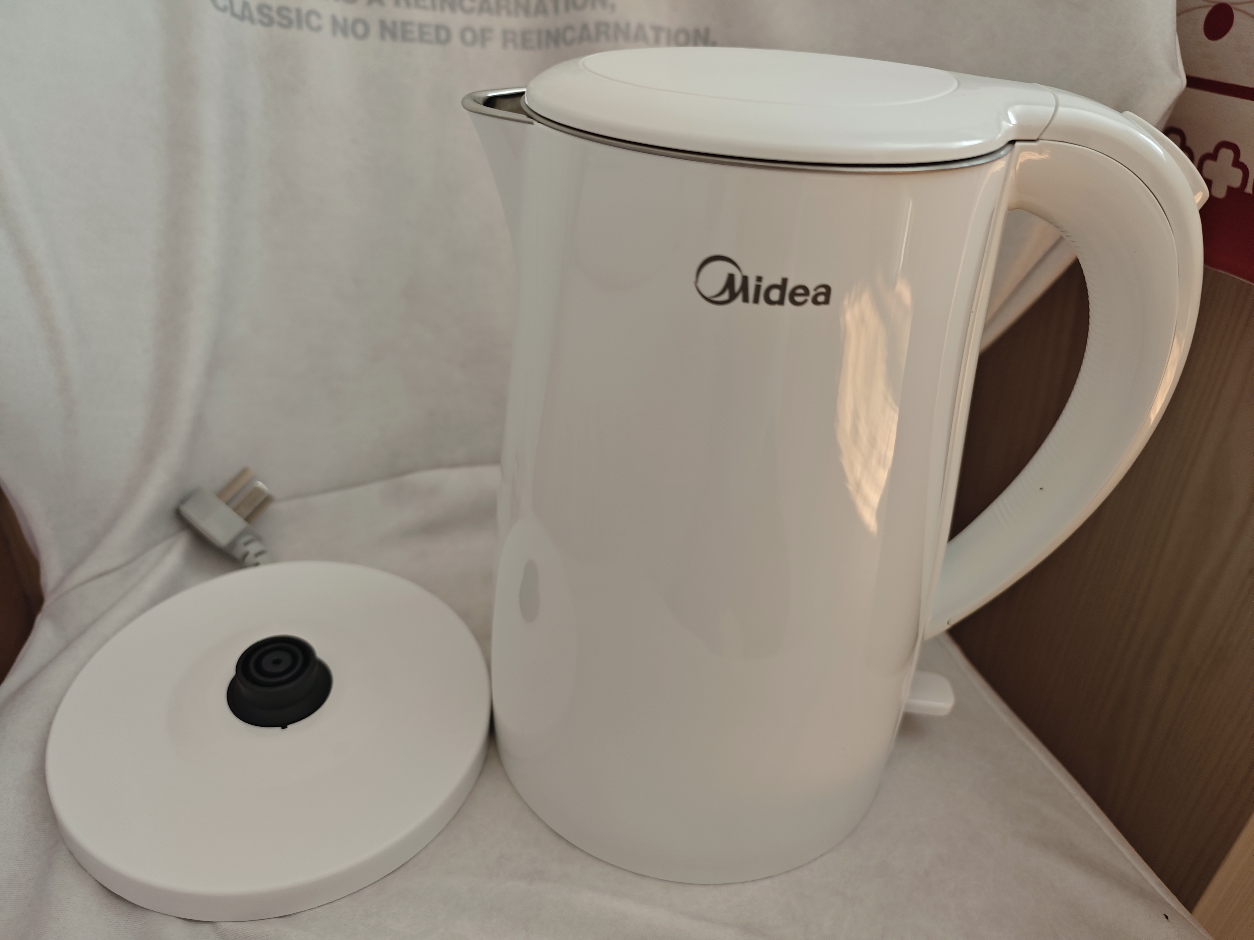 美的（Midea）电热水壶烧水壶1.7L304不锈钢0涂层双层隔热自动断电1500W养生冲奶2026新款 MK-SH17M130 实拍图
