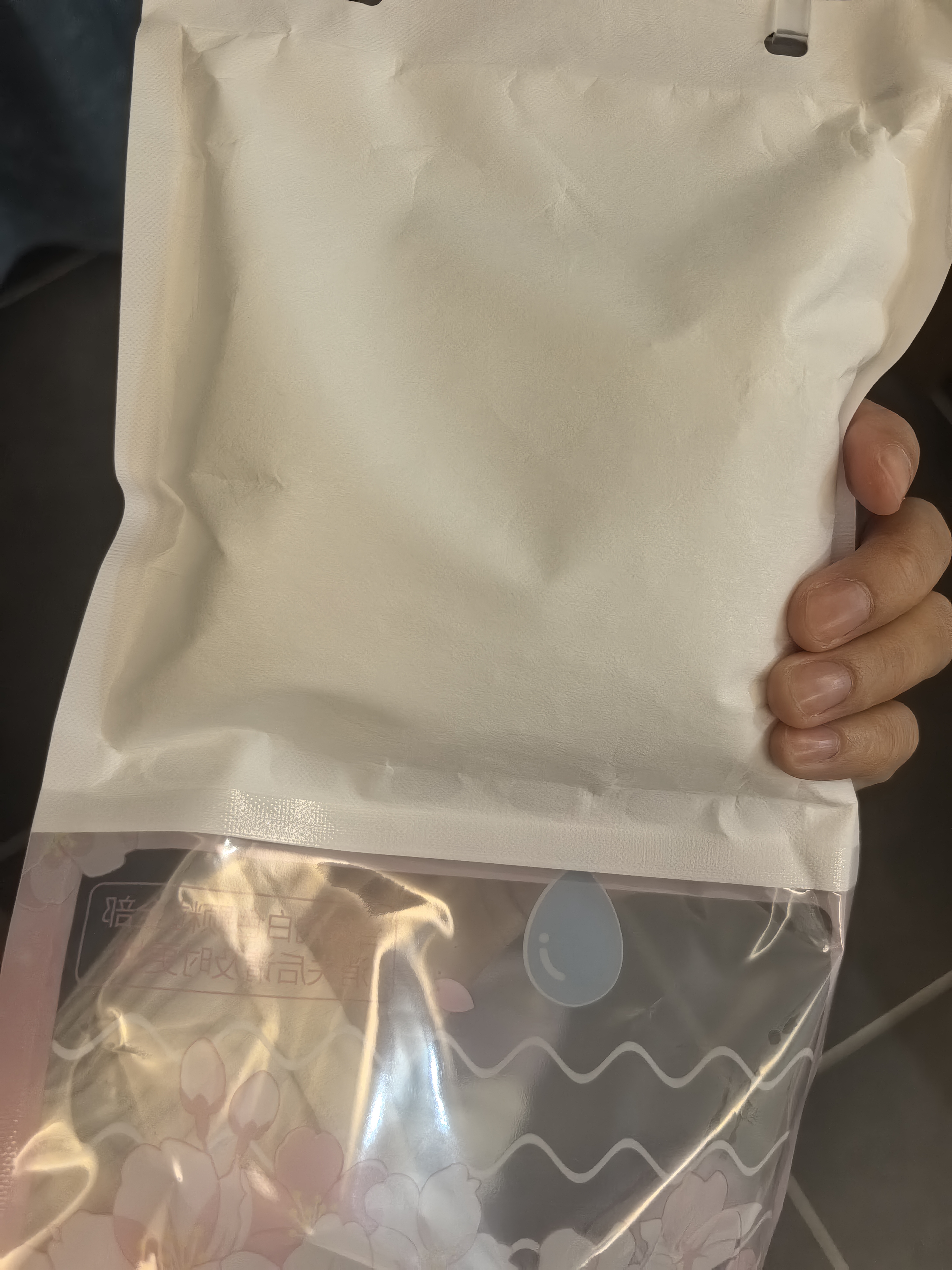 老管家樱花除湿袋230g*11挂式干燥剂室内房间衣柜吸湿盒防霉防潮剂 实拍图