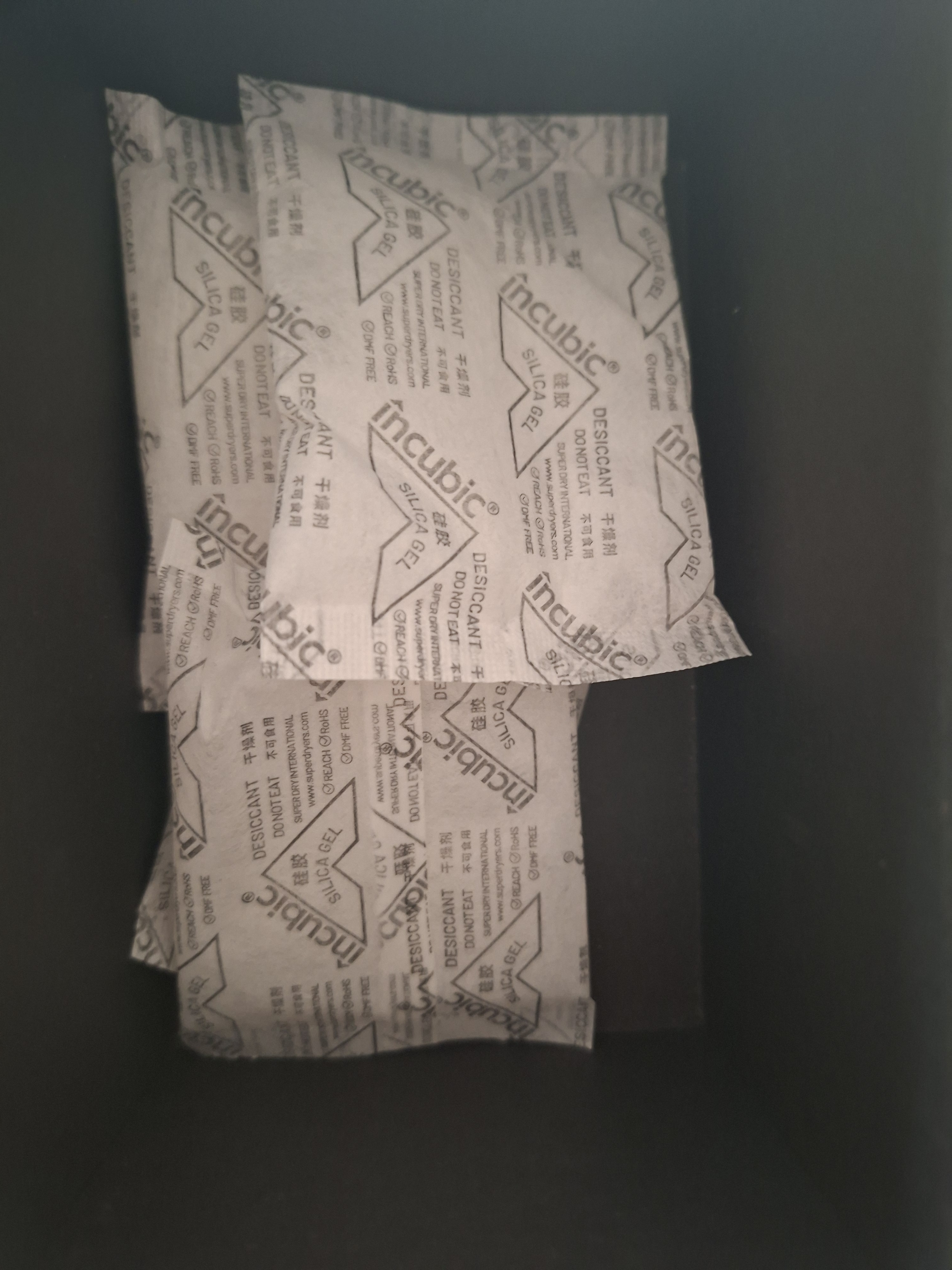 SUPER DRY SD干霸 硅胶干燥剂10g*30包食品级干燥剂茶叶坚果服装鞋帽皮革防霉电子除湿剂防潮包 实拍图