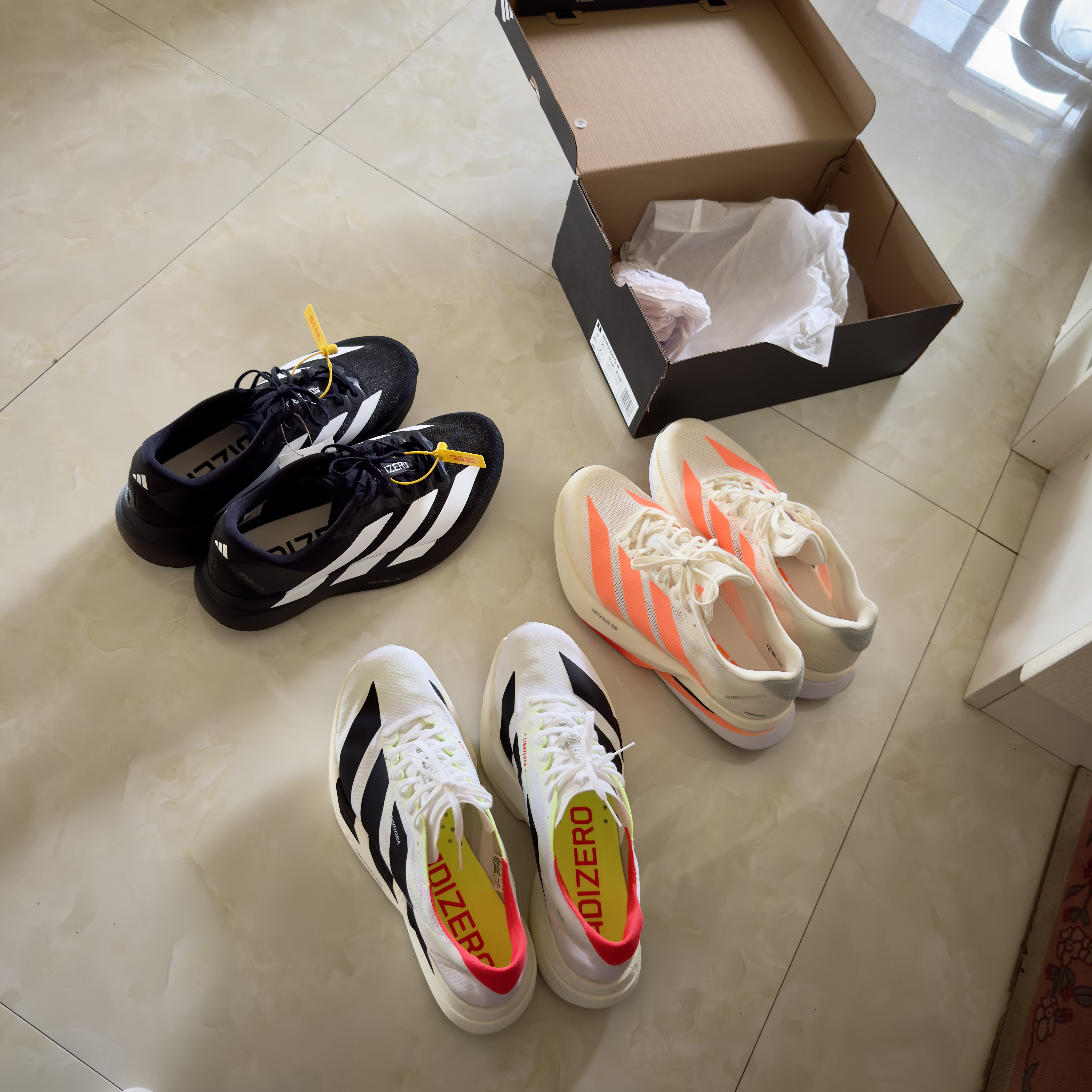 阿迪达斯（adidas）adidas Adizero Pro 4 碳柱箱根限定马拉松跑鞋JR1094 实拍图