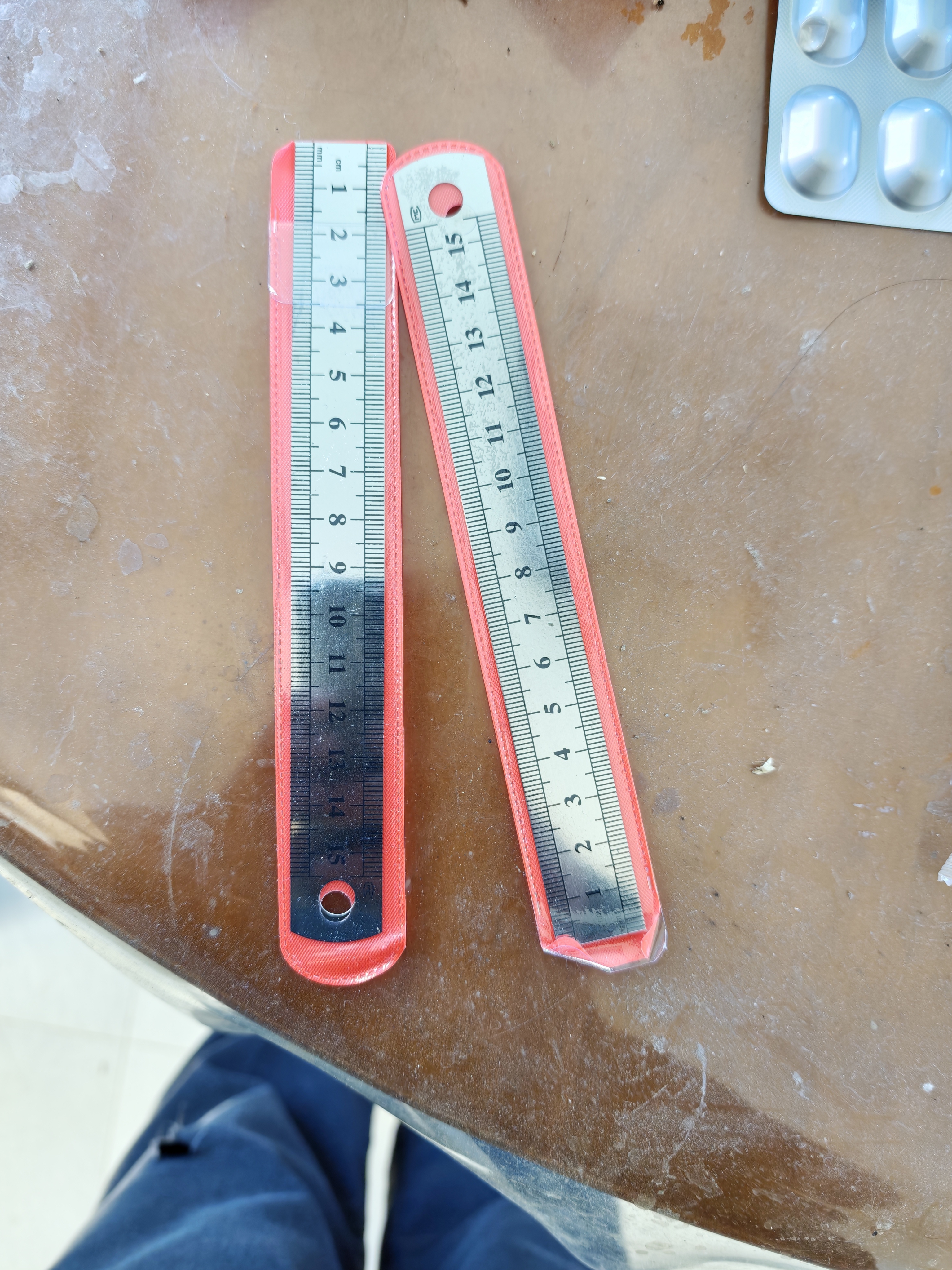 开学季节钢尺不锈钢直尺铁尺加厚硬尺15/30/50cm高精钢板尺 【长度15cm】 【2把装】 实拍图