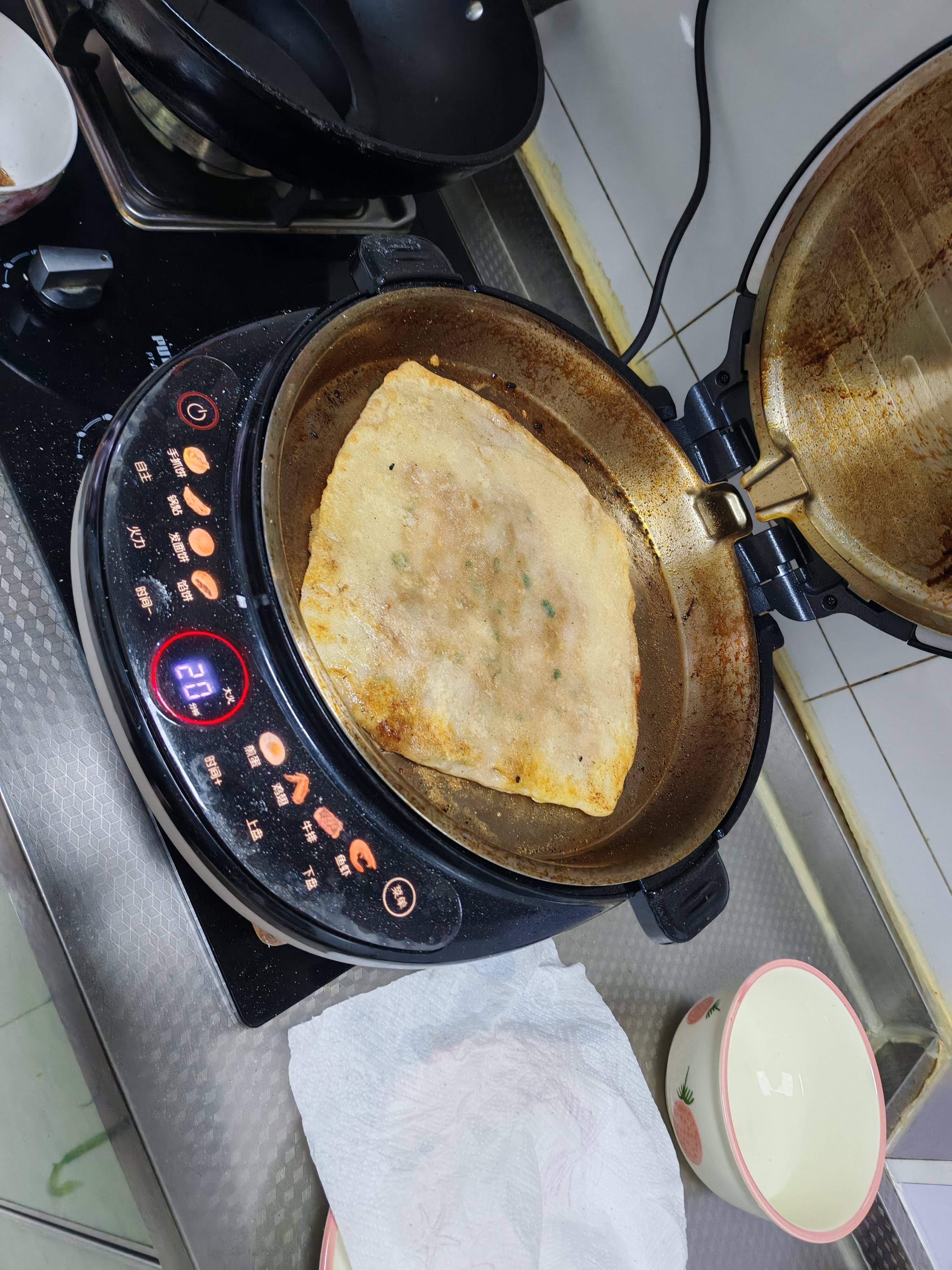 利仁（Liven）小钢人电饼铛不锈钢0涂层上下盘可拆洗可调火40mm超深2000W双面加热家用电饼档烙饼锅LR-XGR3997 实拍图