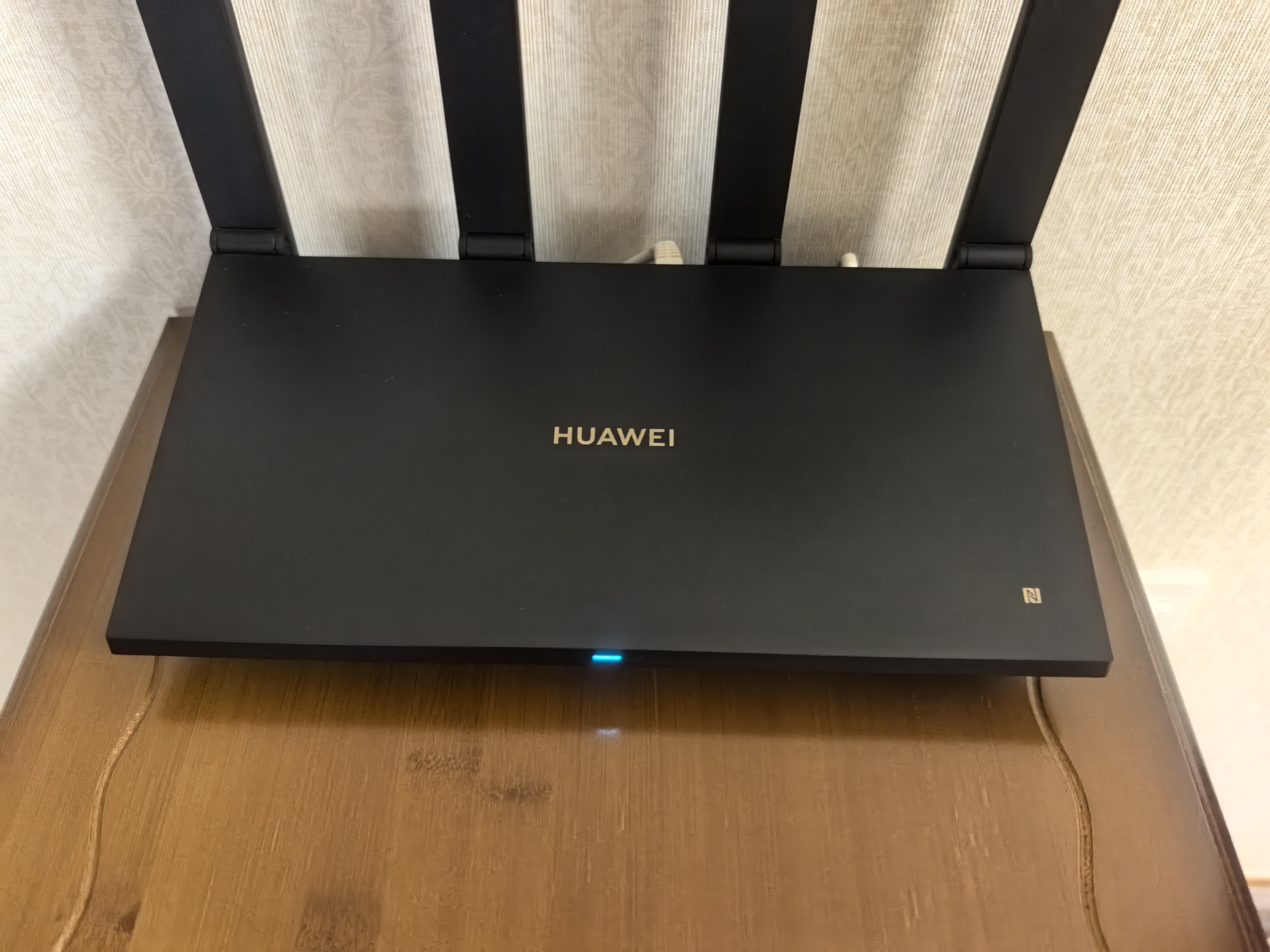 华为路由AX6 new 黑色  Wi-Fi6+ 7200Mbps 千兆路由器 家用高速全屋覆盖大户型 wifi穿墙王 实拍图