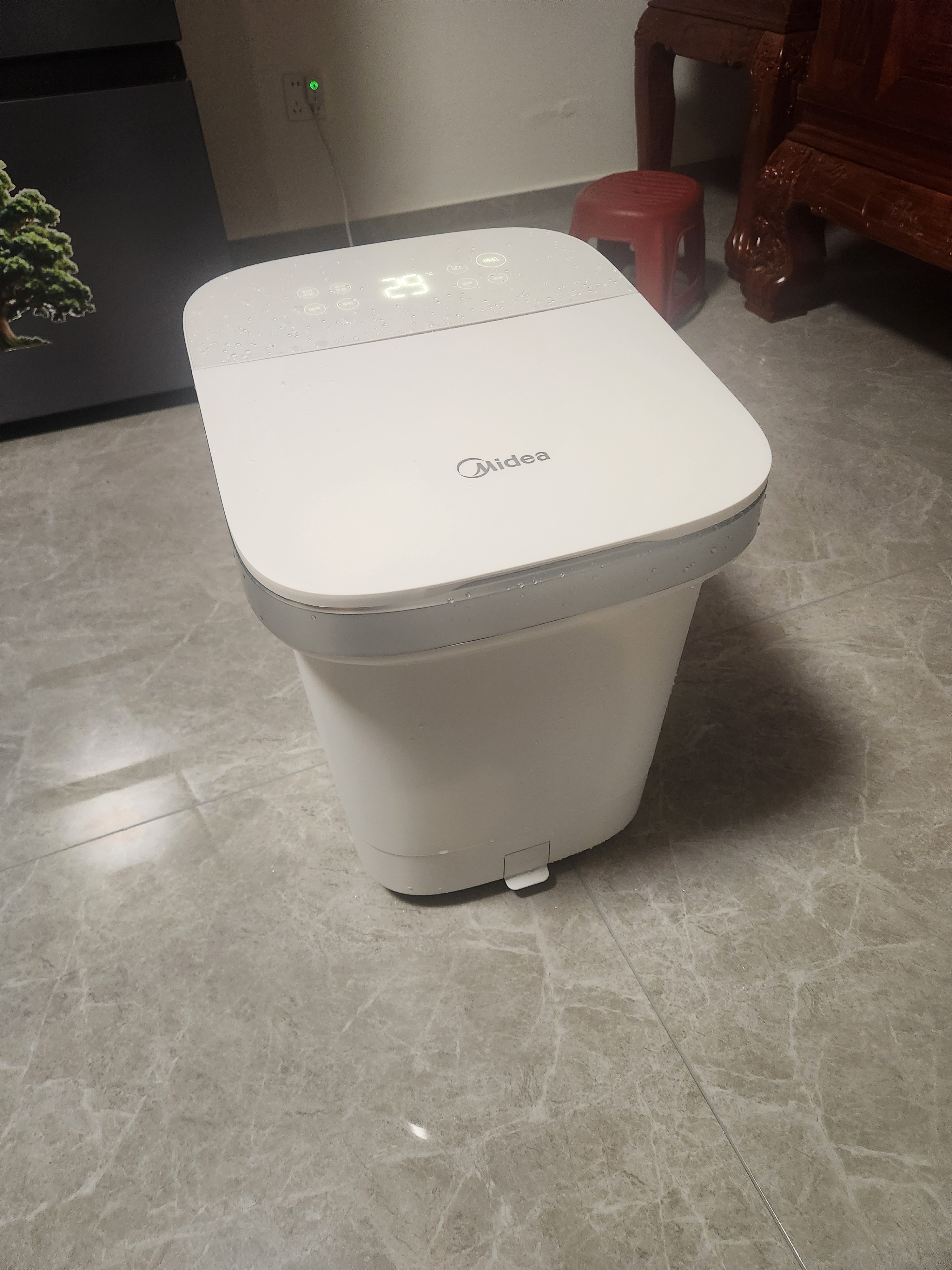 美的（Midea）泡脚桶杀菌足浴盆全自动按摩保暖洗脚盆双效杀菌暖脚水幕喷淋生日礼物送男女友长辈实用ZL312Pro 实拍图