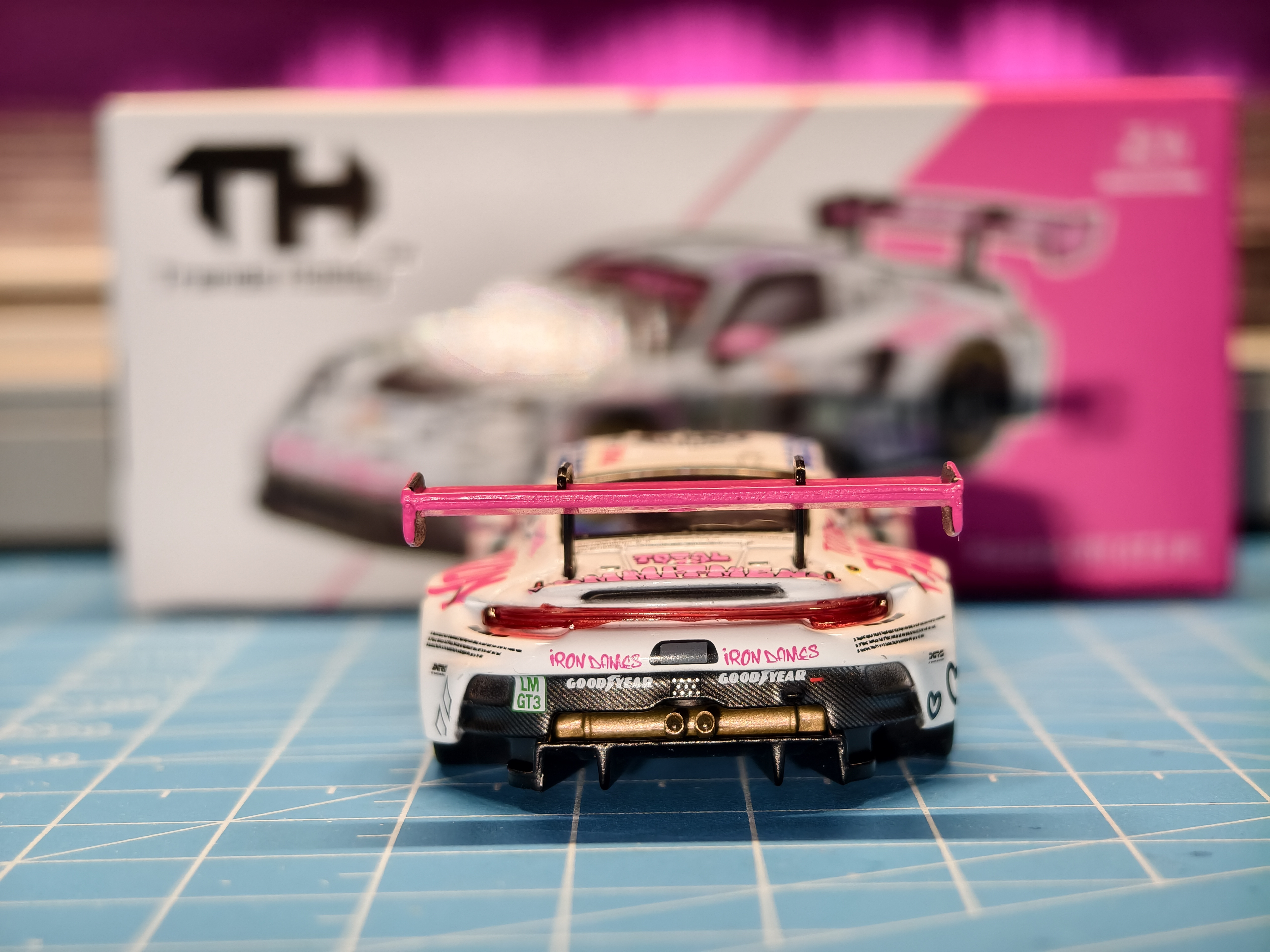 TRENDS HOBBY合金车TH小汽车模型1/64赛车保时捷911 GT3 R勒芒24H 2025 85号 实拍图