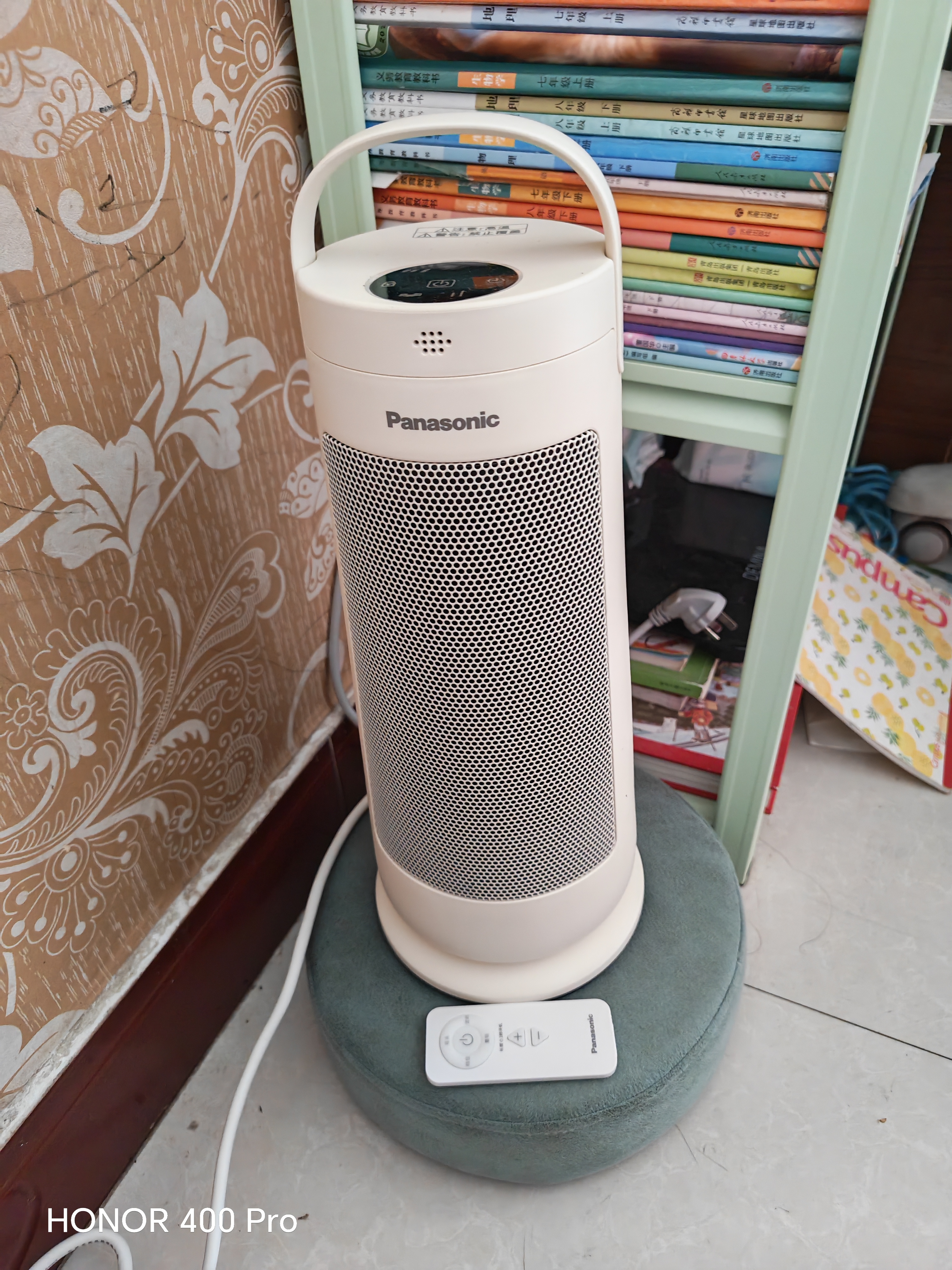 松下（Panasonic）【暖暖塔】暖风机石墨烯取暖器家用电暖器办公室卧室电暖气速热摇头小型遥控电热风DS-P2079CW 实拍图