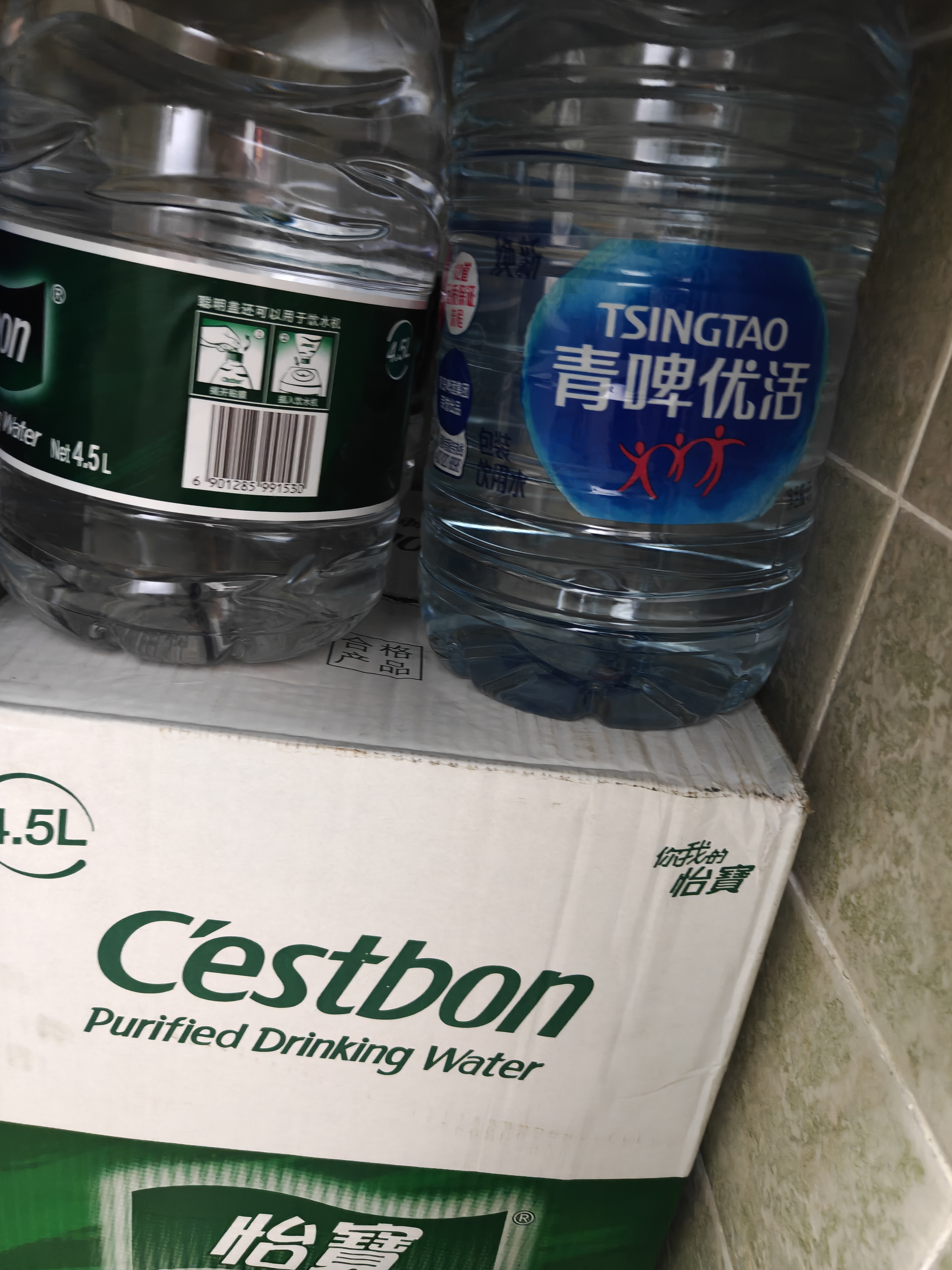 怡宝 饮用水 纯净水4.5L*4桶装水 整箱装 实拍图