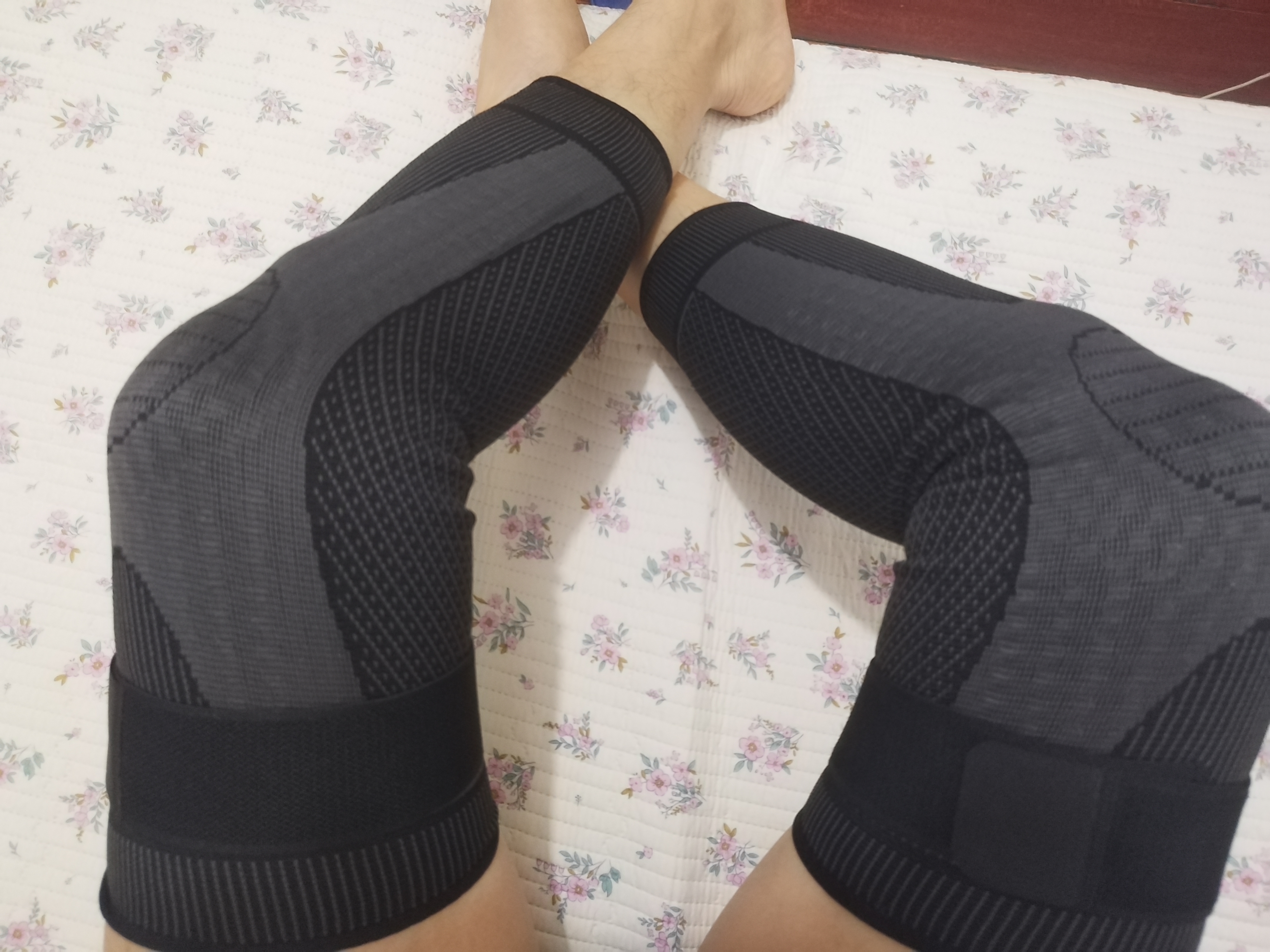 南极人（Nanjiren）护膝保暖关节炎半月板损伤男女士老年人专用膝盖艾草自发热老寒腿 【艾草发热】自发热暖膝·老寒腿适用  均码·80-200斤 实拍图