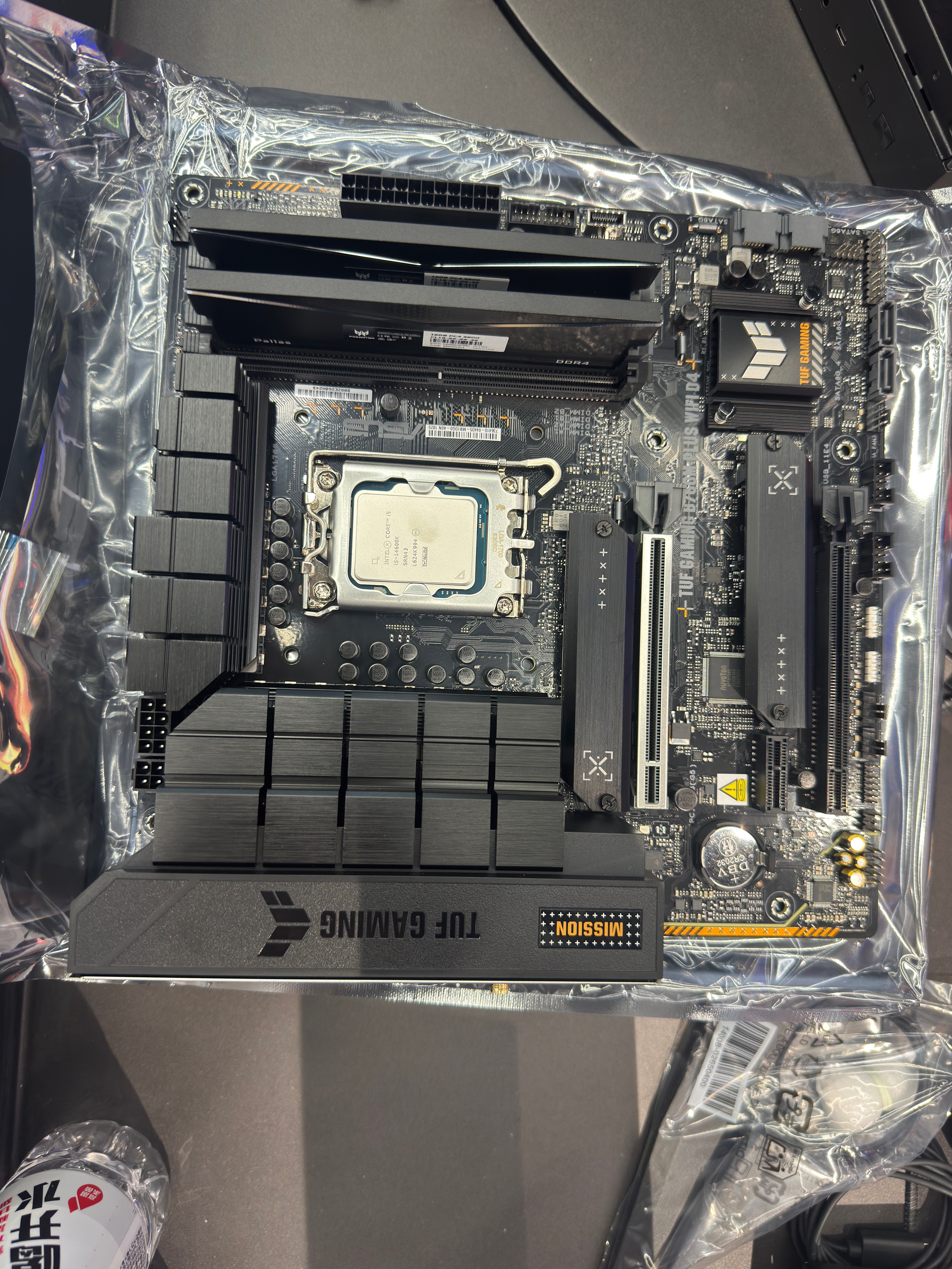 华硕TUF GAMING B760M-PLUS WIFI D4 重炮手主板  CPU 14600KF/14700KF（Intel B760/LGA 1700） 实拍图