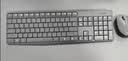 罗技（Logitech）MK235 键鼠套装 无线键鼠套装 办公键鼠套装  防泼溅防指纹 全尺寸 带无线2.4G接收器 黑 实拍图