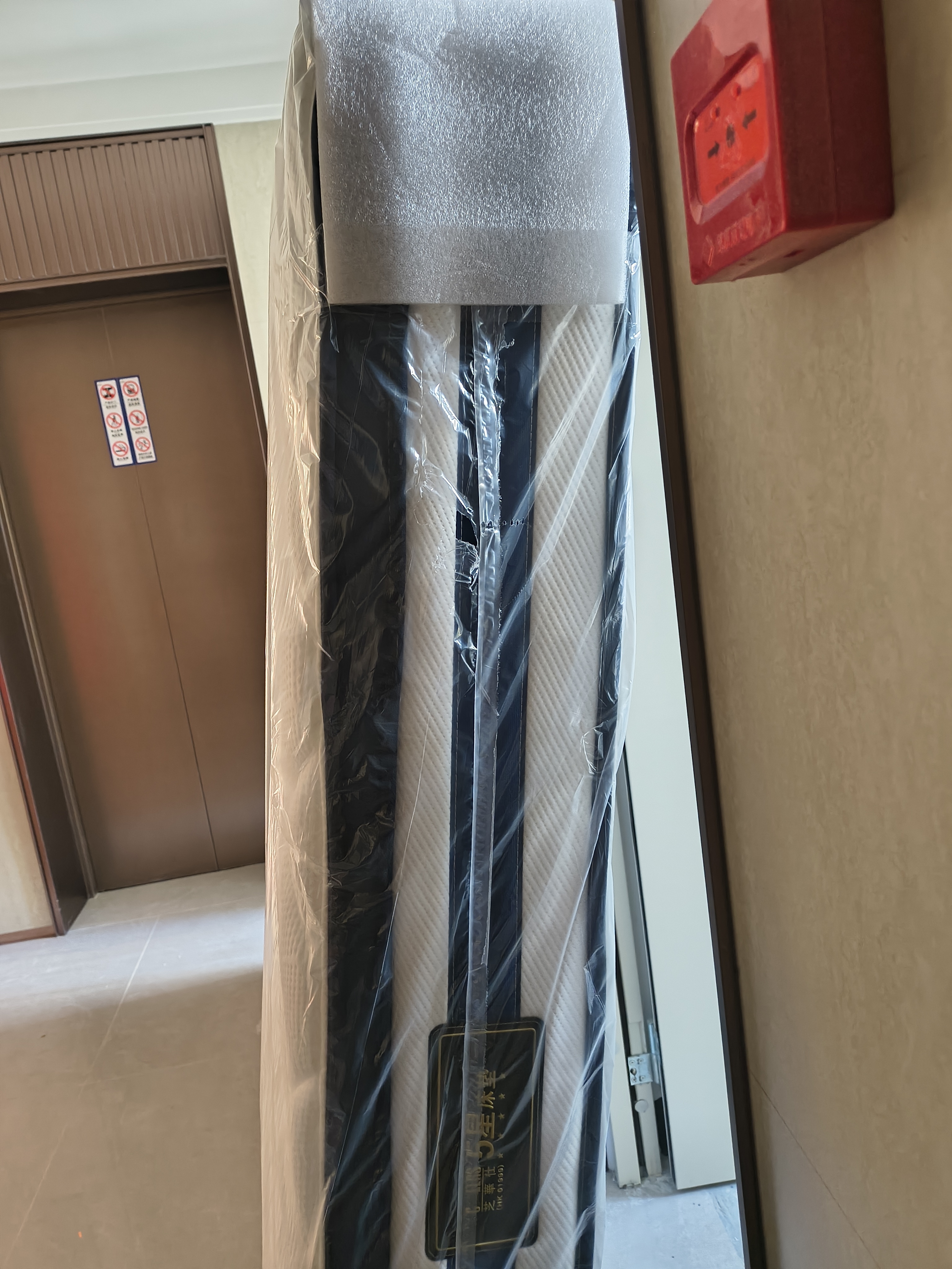 芝华仕五星皮床现代主卧室大床双人真皮储物软包吐司床芝华士C265白1.8m 实拍图