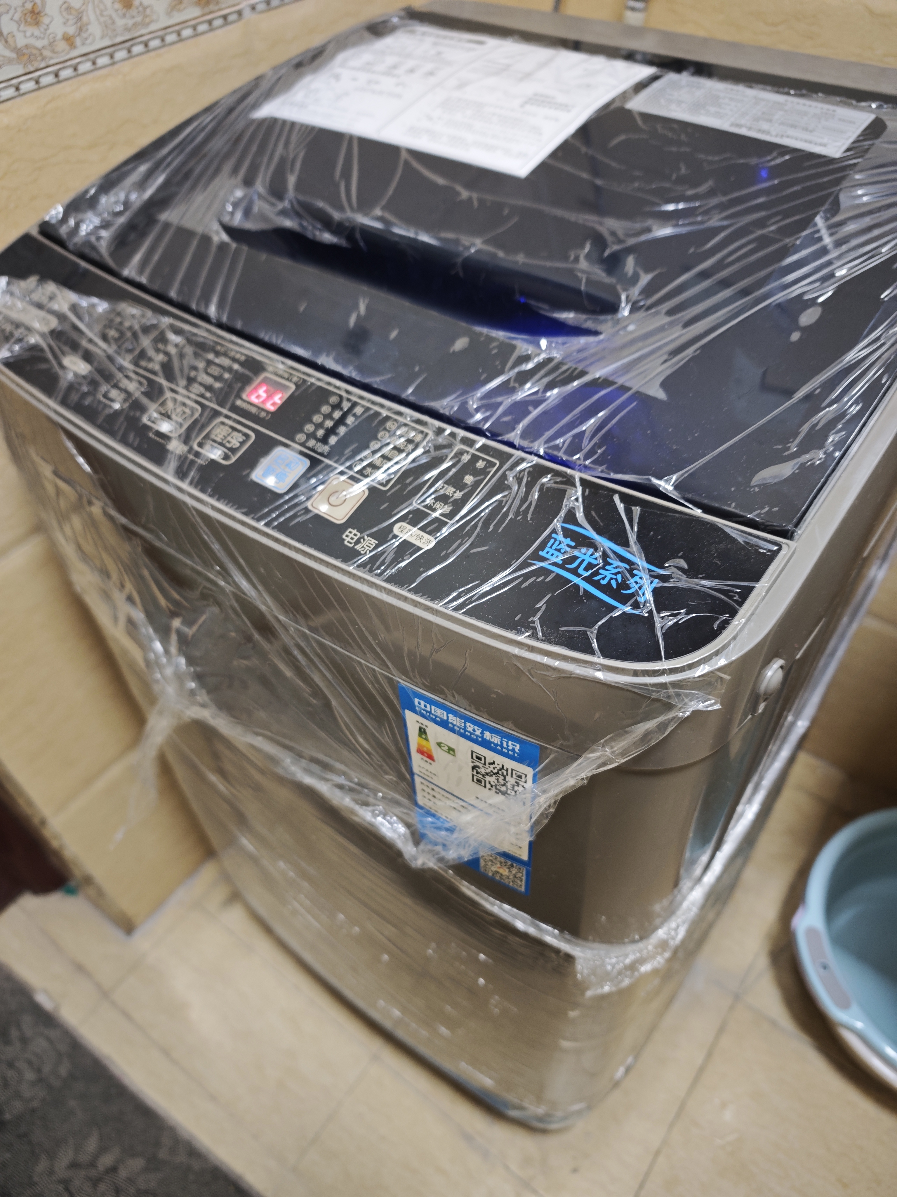 志高（CHIGO）全自动洗衣机 家用小型波轮 洗脱一体机大容量 公寓宿舍出租房 咖啡金 波轮 20斤【蓝光洗护+风干洁桶+强电机】 实拍图