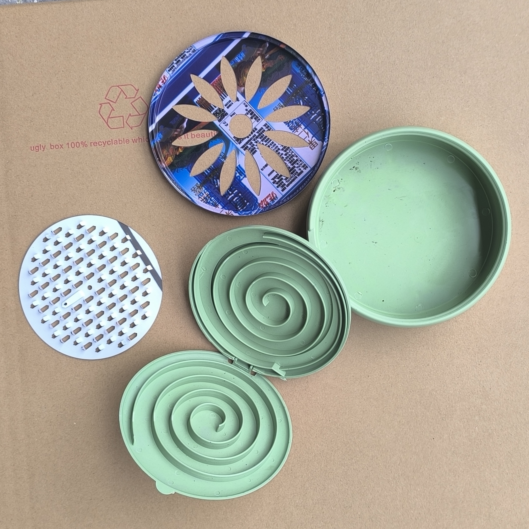 轻奢创意多功能蚊香盒新款带立体锯齿增加空气接触托盘防烫隔热盘 蚊香盒一套pp材质【绿色一套】 实拍图
