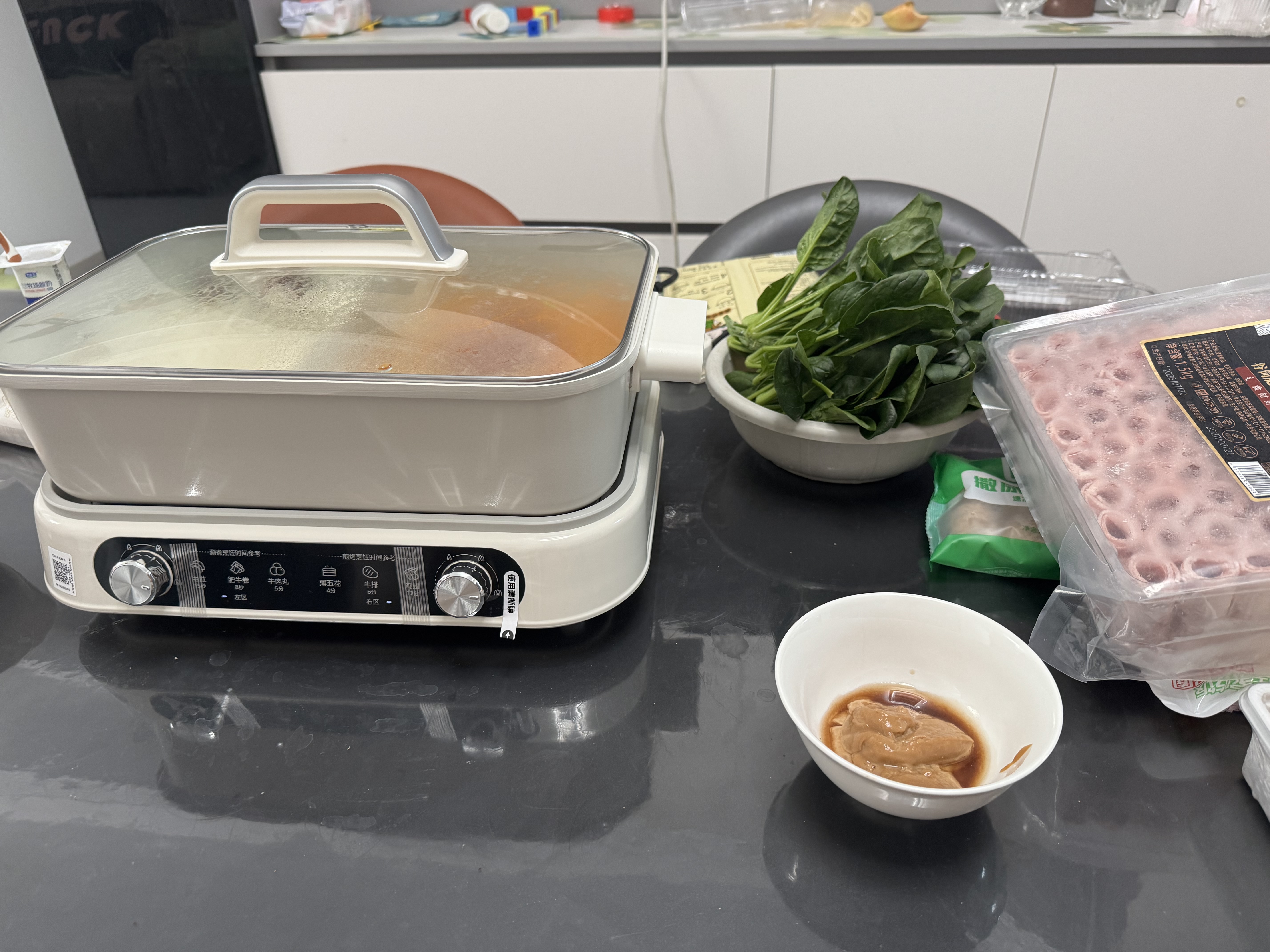 美的（Midea）电火锅电煮锅鸳鸯锅0氟钛陶涂层火锅专用锅分体式分区控温电热锅6L多功能锅HGS3523D1 实拍图