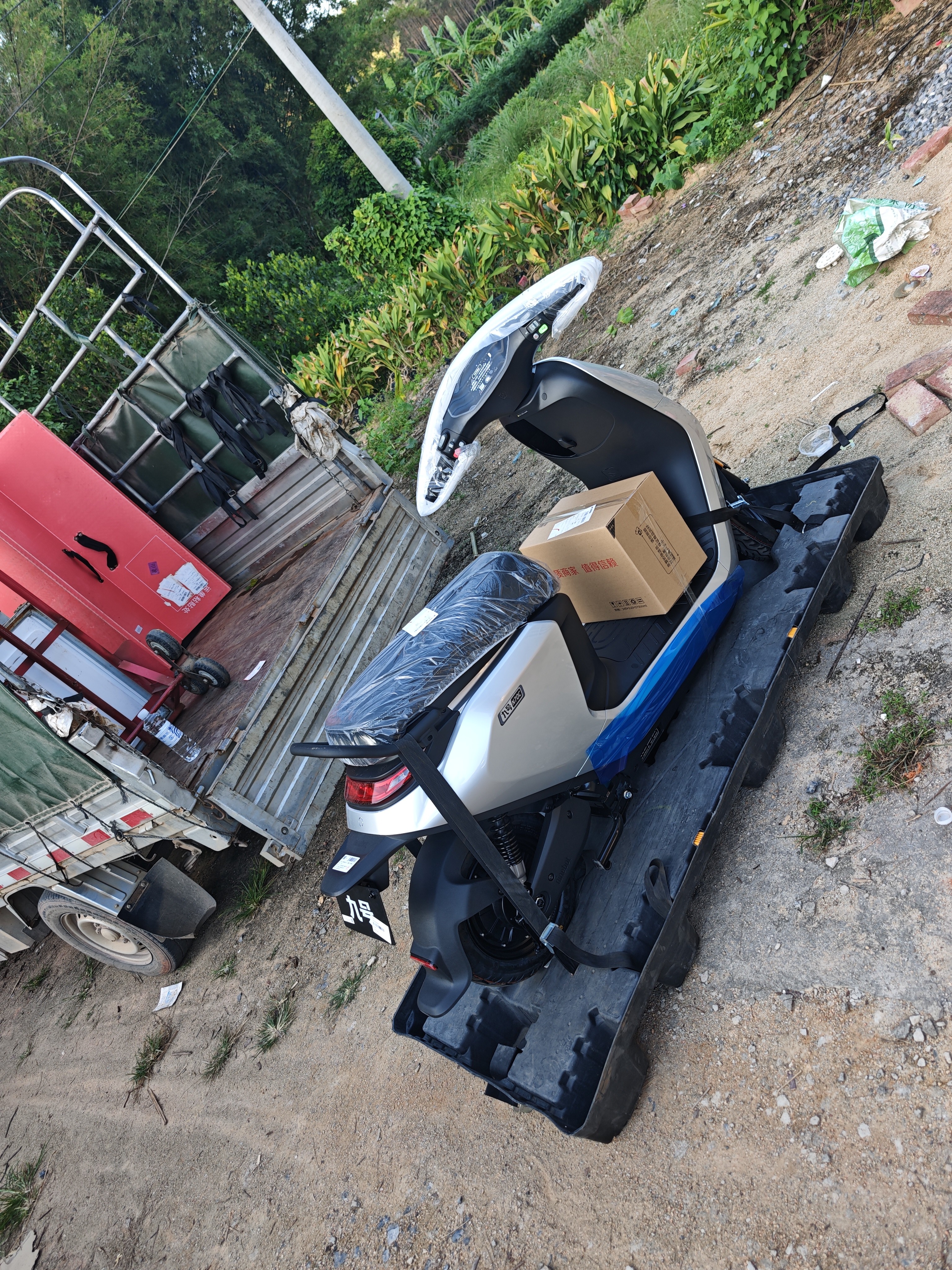 九号（Ninebot）电动车N70C电动轻便摩托车 9号智能助力电轻摩全速真续航-吉利银 实拍图