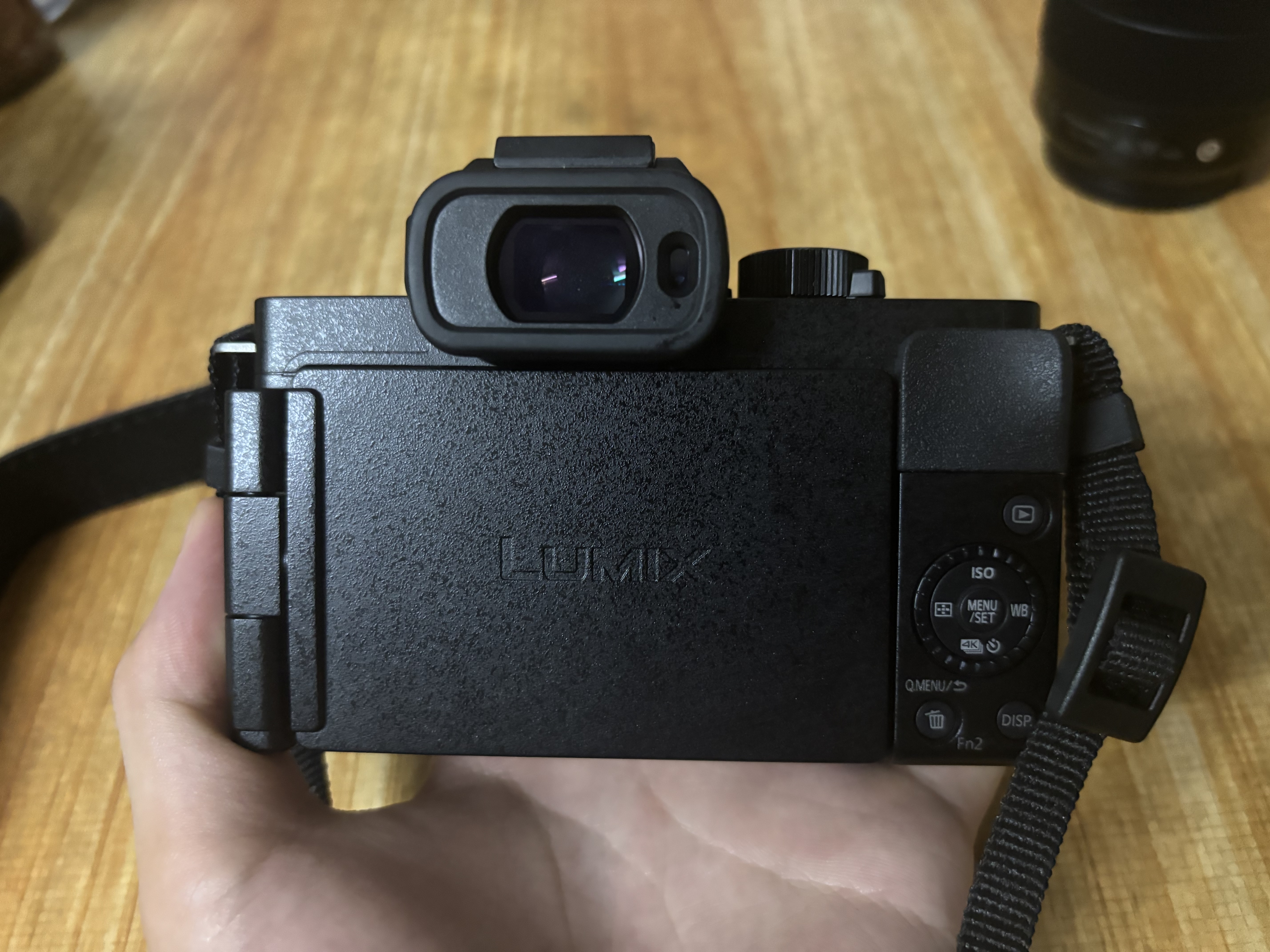 松下（Panasonic）Lumix G100D M43画幅相机 M43卡口 微单相机 无反数码相机 G100D+【12-60+25F1.7】双白盒套装 实拍图