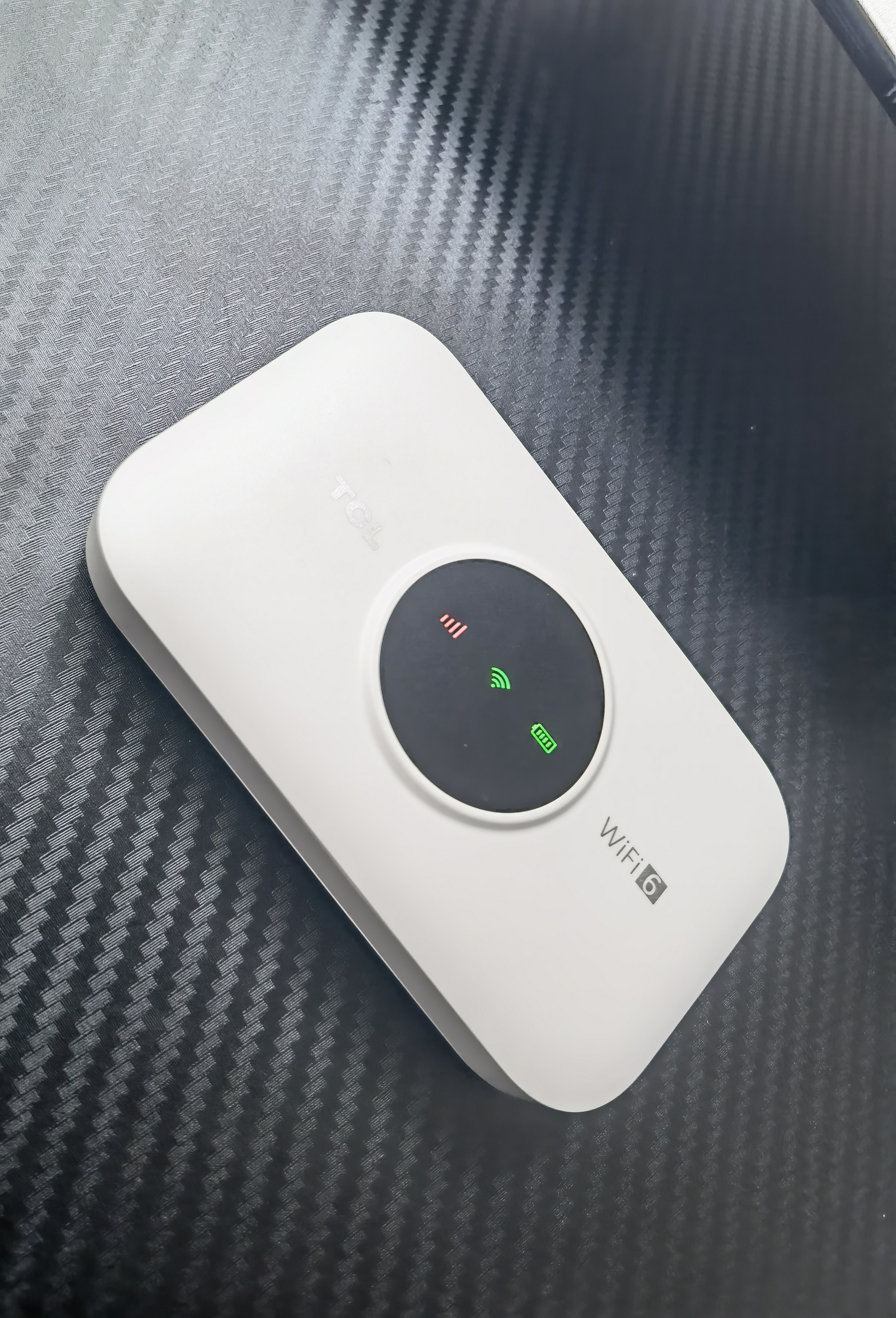 TCL随身wifi2026新款全国通用可移动便携式热点免插卡无线网wi-fi6无限制大流量车载4G路由器5GXY15B 【旗舰顶配版】3000毫安大电池多网任切 足额不虚标月享1500G流量 实拍图