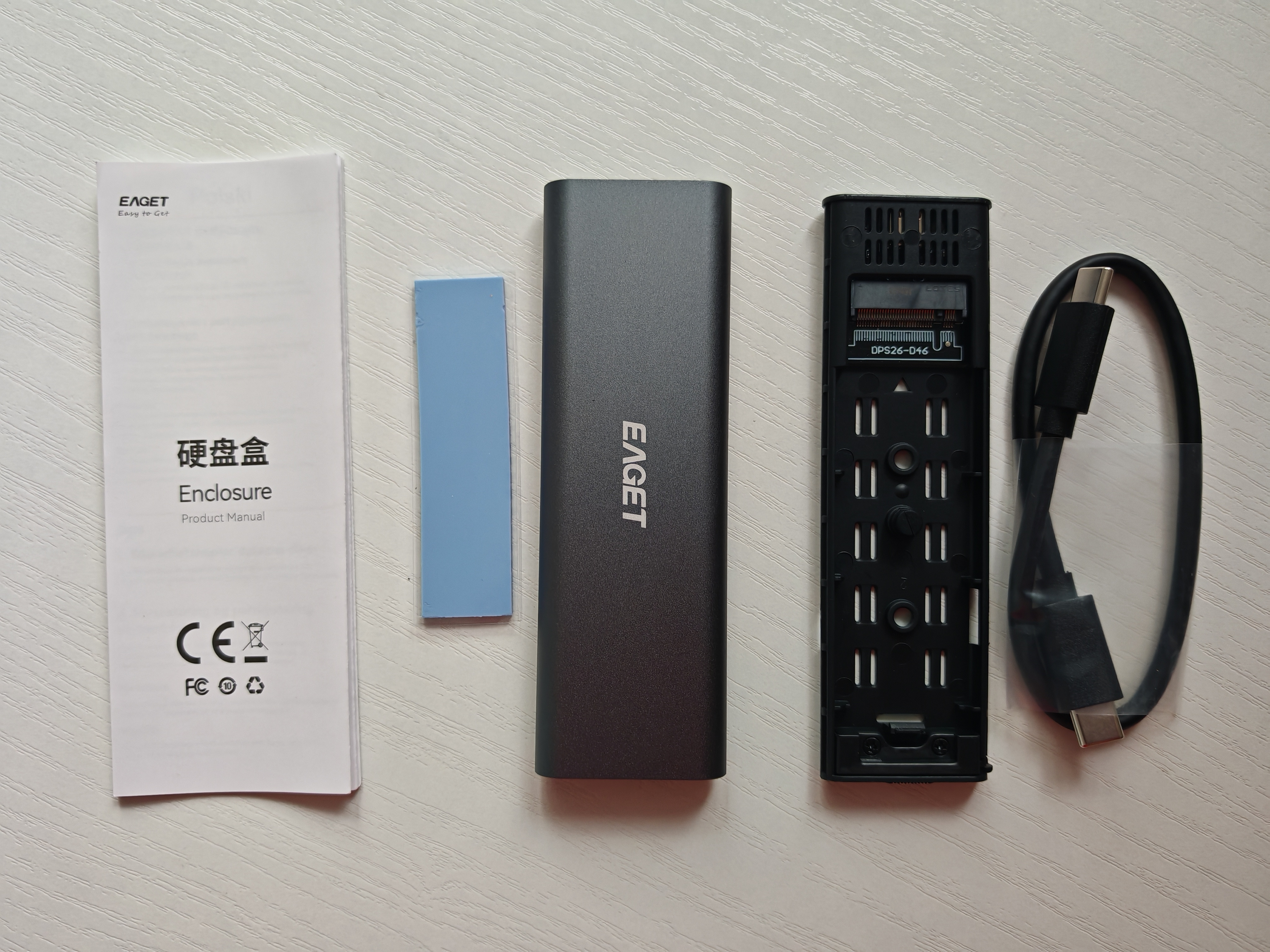 忆捷（EAGET）M.2移动硬盘盒NVME单协议10GBps高速USB3.2接口固态SSD台式笔记本电脑外置铝合金强散热SE302N 实拍图
