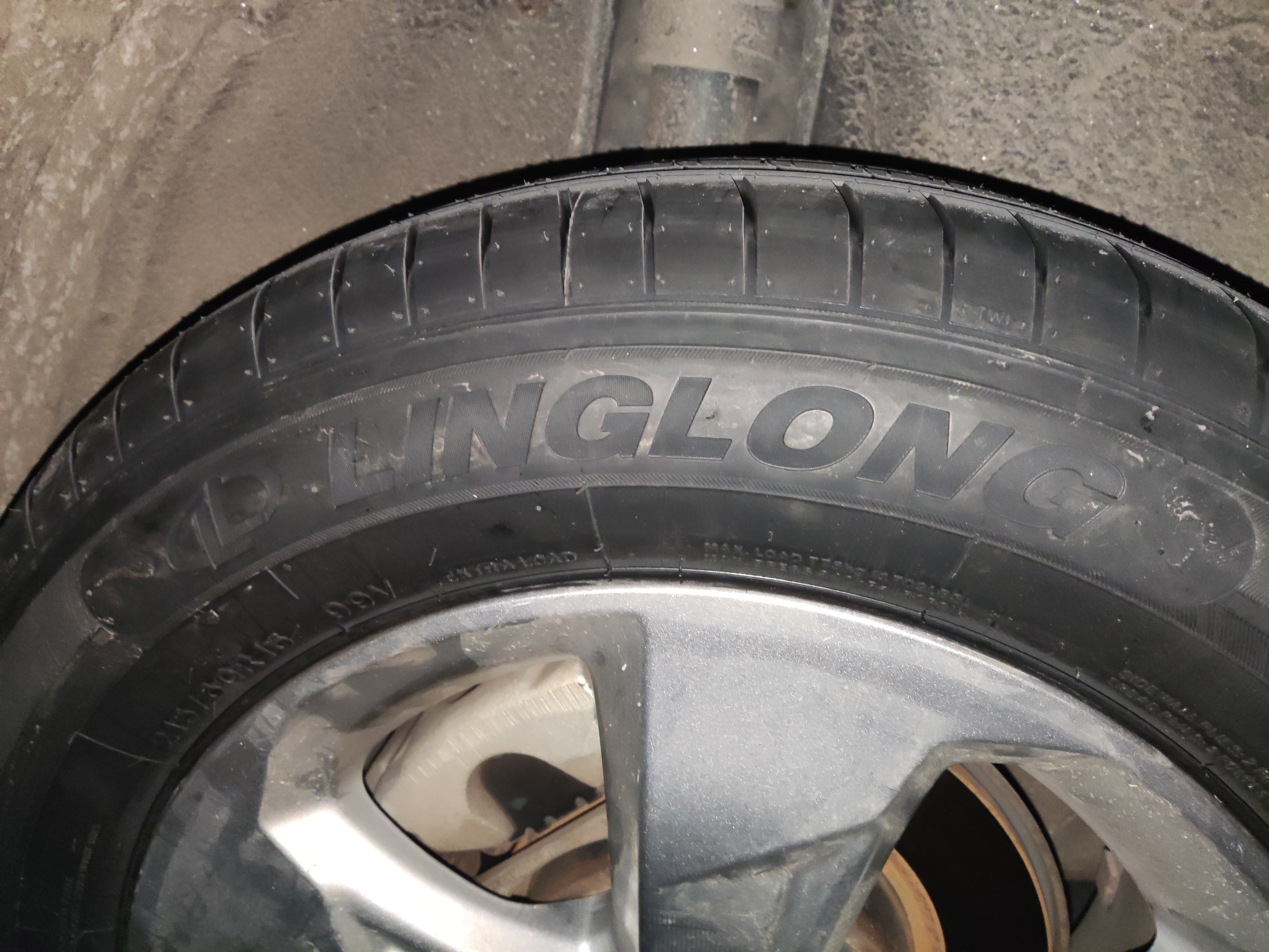 玲珑轮胎汽车轮胎215/60R16 99V XL 玲珑臻选 HD 日产天籁/缤智/帕萨特 实拍图