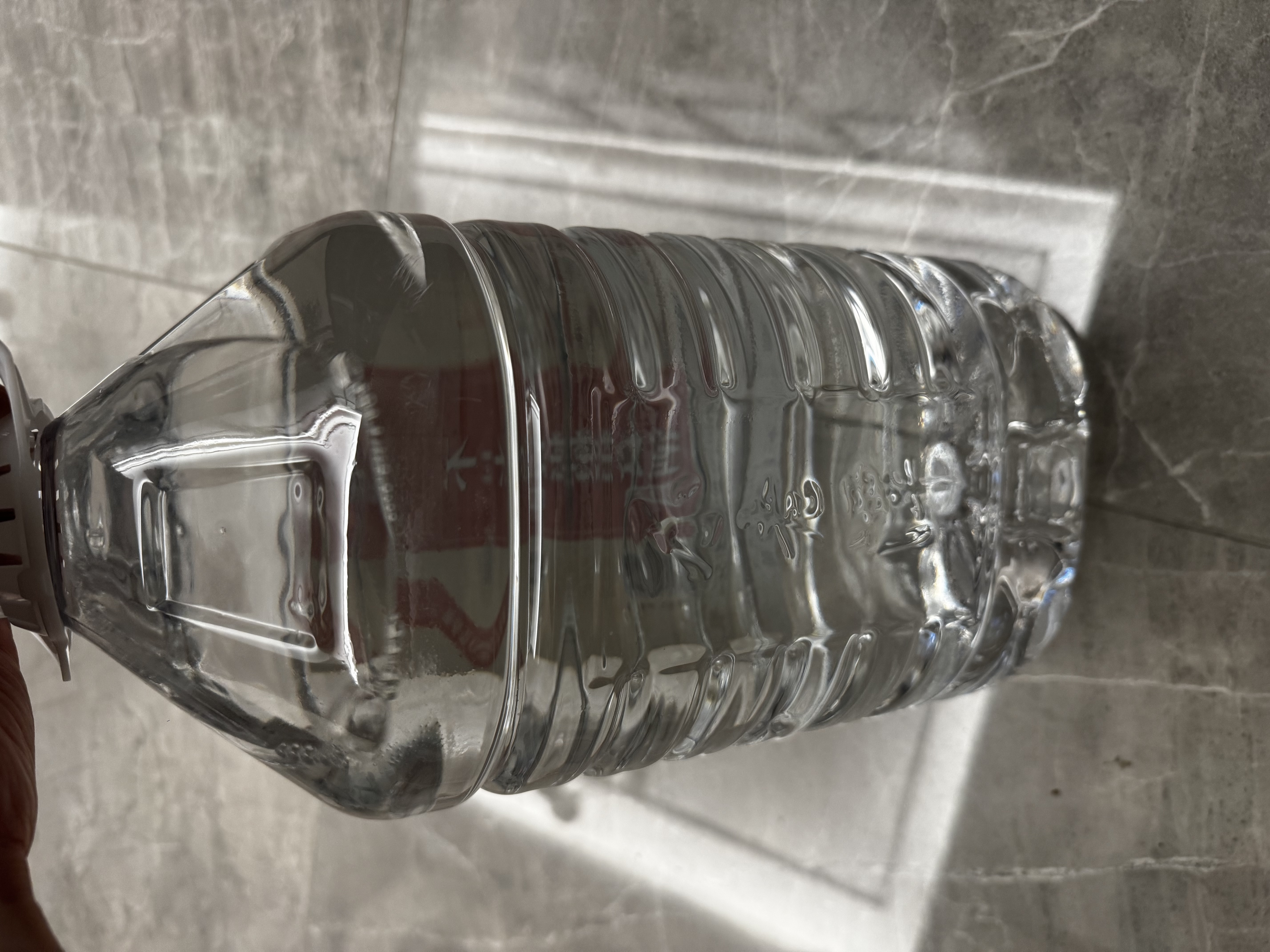 不老潭粮食酒 桶装高度浓香型泸州糯红高粱散装白酒纯粮壹号 52度 5L 实拍图