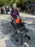 鱼跃手动轮椅车大轮轻便可折叠老人专用出行代步仅13kg铝合金H062 实拍图