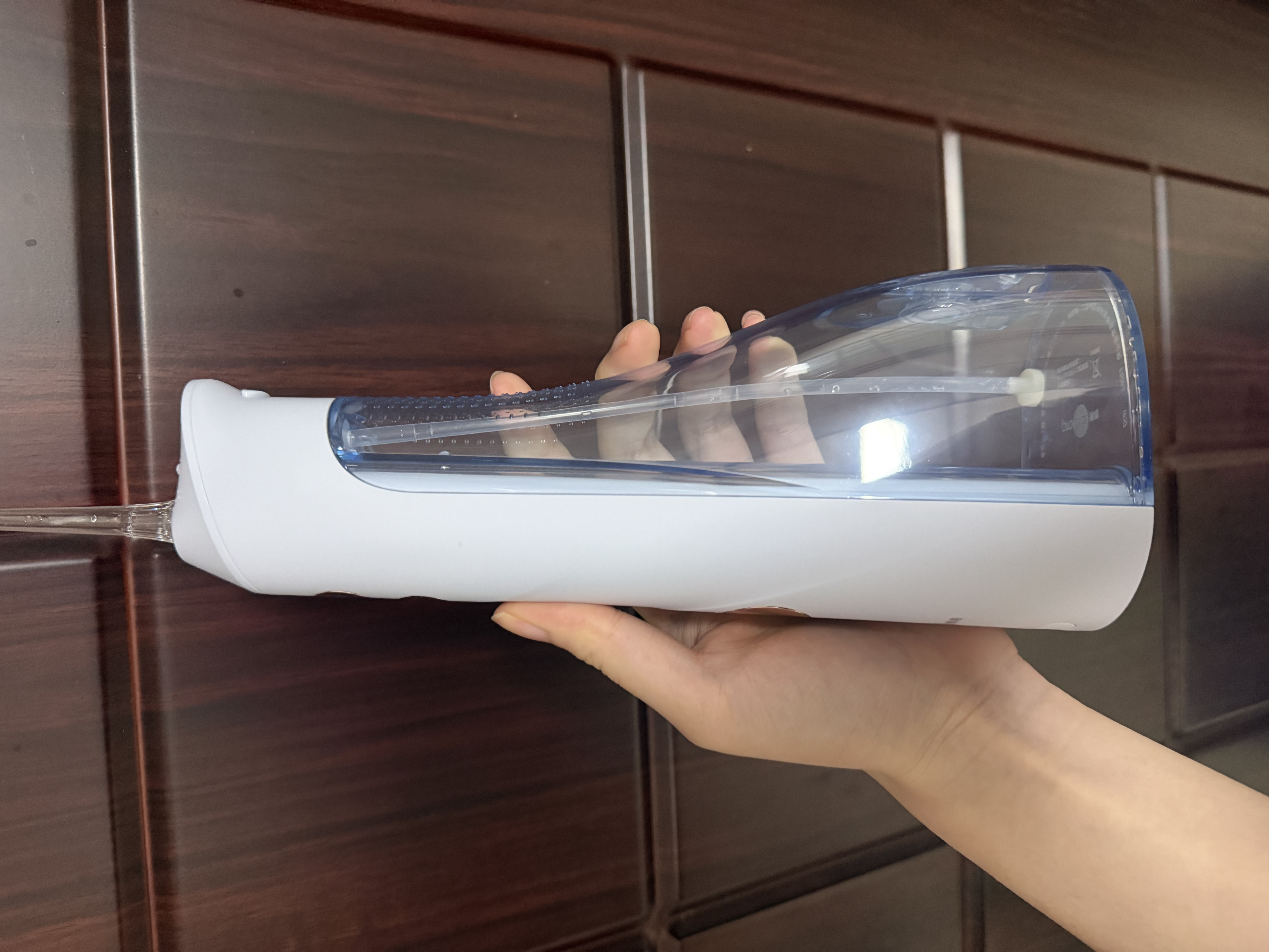 博皓（prooral）冲牙器5025Plus手持立式洗牙器带数显成人洁牙器便携牙齿冲洗器天空蓝270ml 实拍图