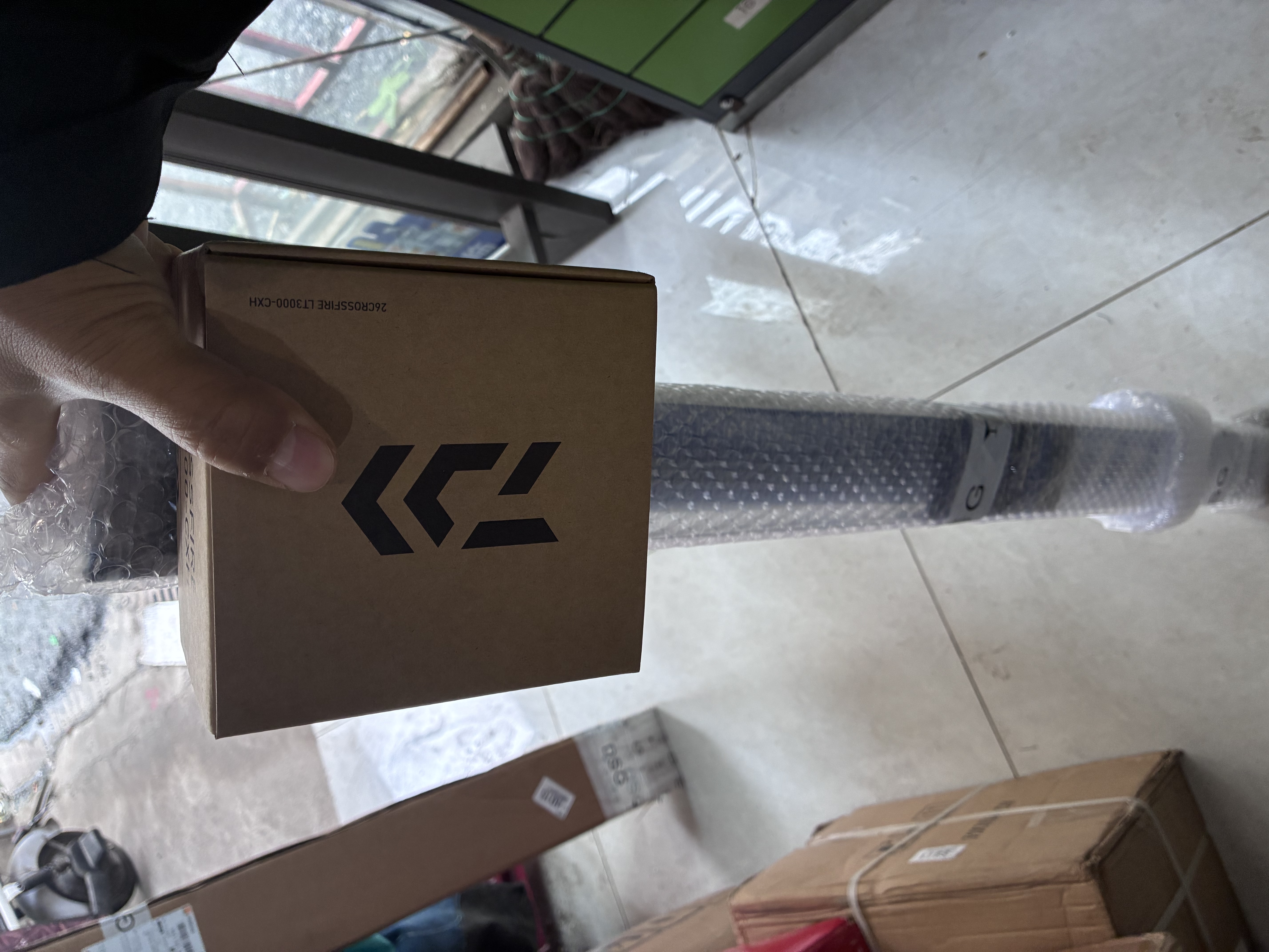 达亿瓦（DAIWA）26新款CROSSFIRE LT 纺车轮 远投轮路亚轮 金属线杯钓鱼轮 渔轮 3000-CXH（精巧机身+高高速比） 左右手互换型 实拍图