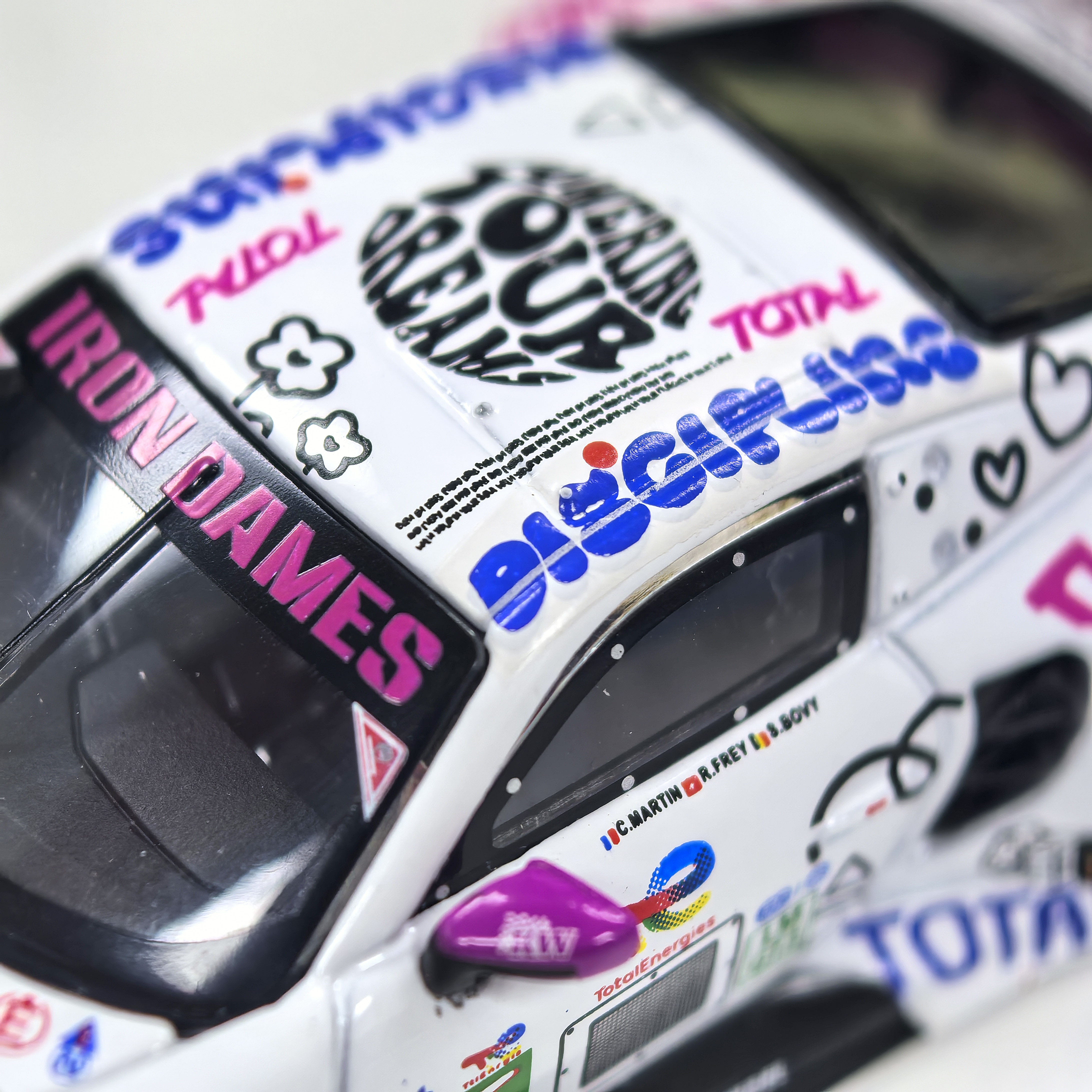 TRENDS HOBBY合金车TH小汽车模型1/64赛车保时捷911 GT3 R勒芒24H 2025 85号 实拍图