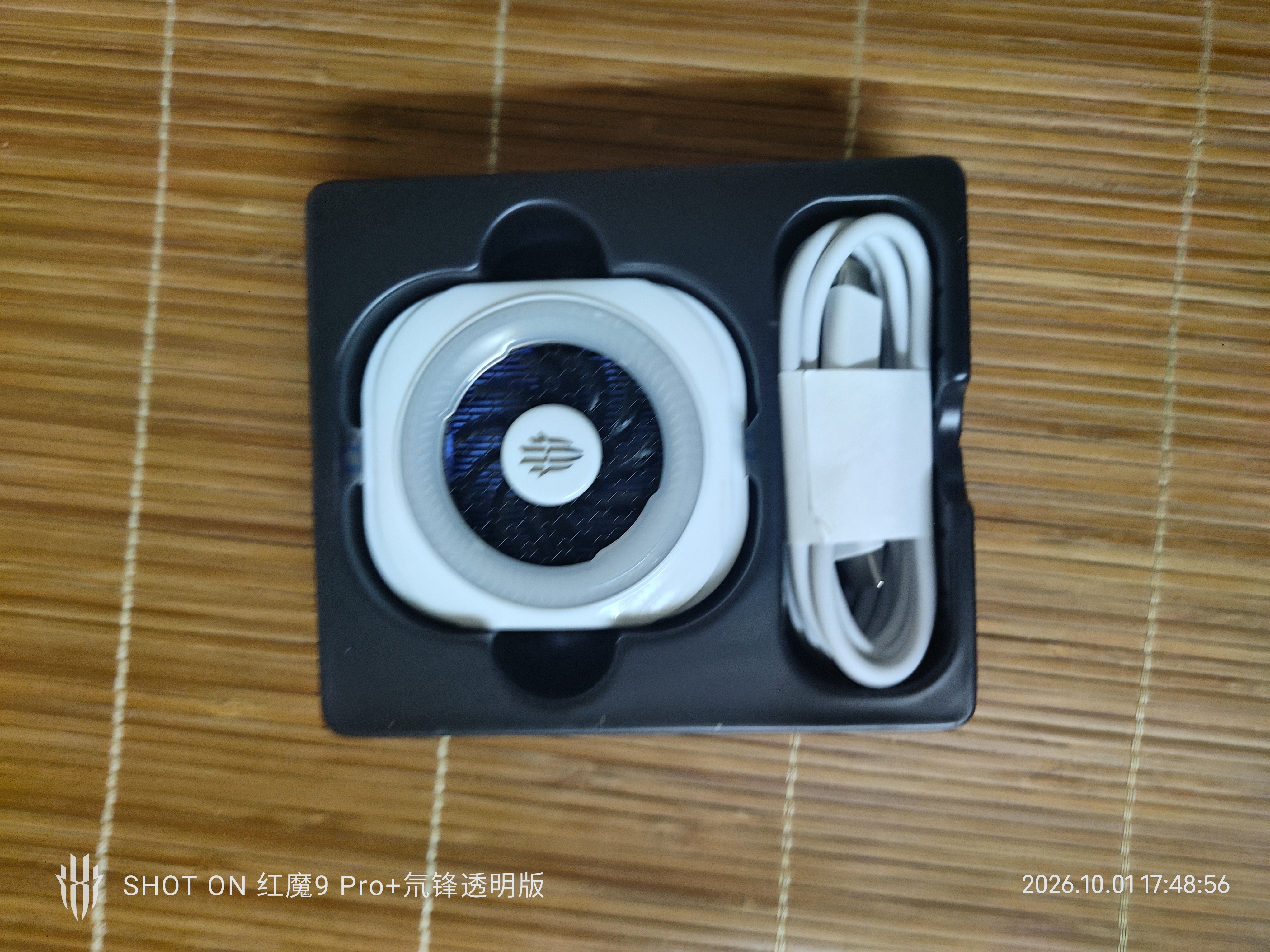 努比亚红魔8Pro磁吸散热器 散热背夹游戏直播低噪音半导体平板降温神器适用黑鲨一加iqoo小米vivo苹果霜月白 实拍图