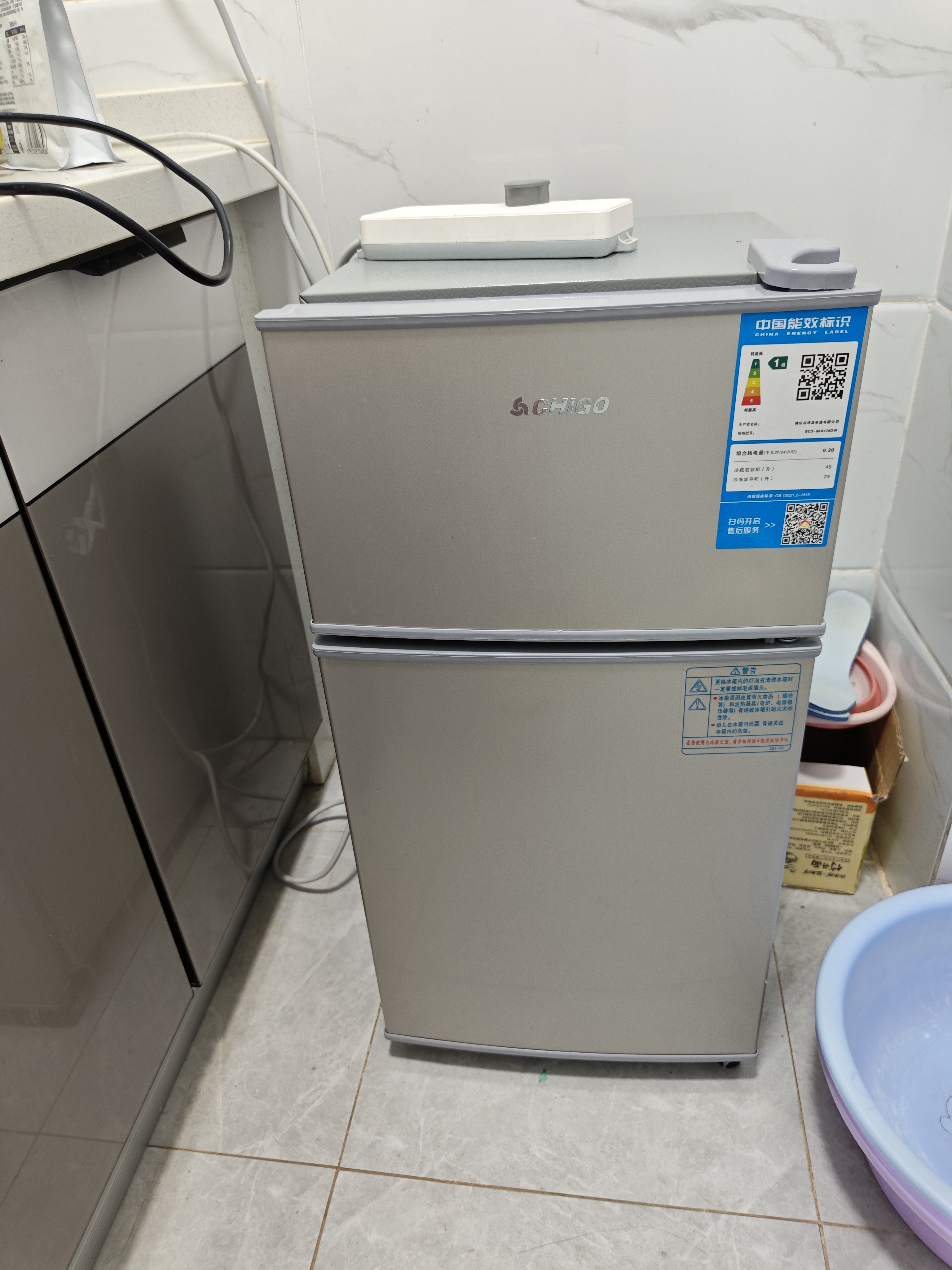 志高（CHIGO）小冰箱迷你小型家用冷藏冷冻两用宿舍出租房用双门办公室电冰箱节能省电 【一级能效】58L银色【全国联保丨节能省电】 实拍图