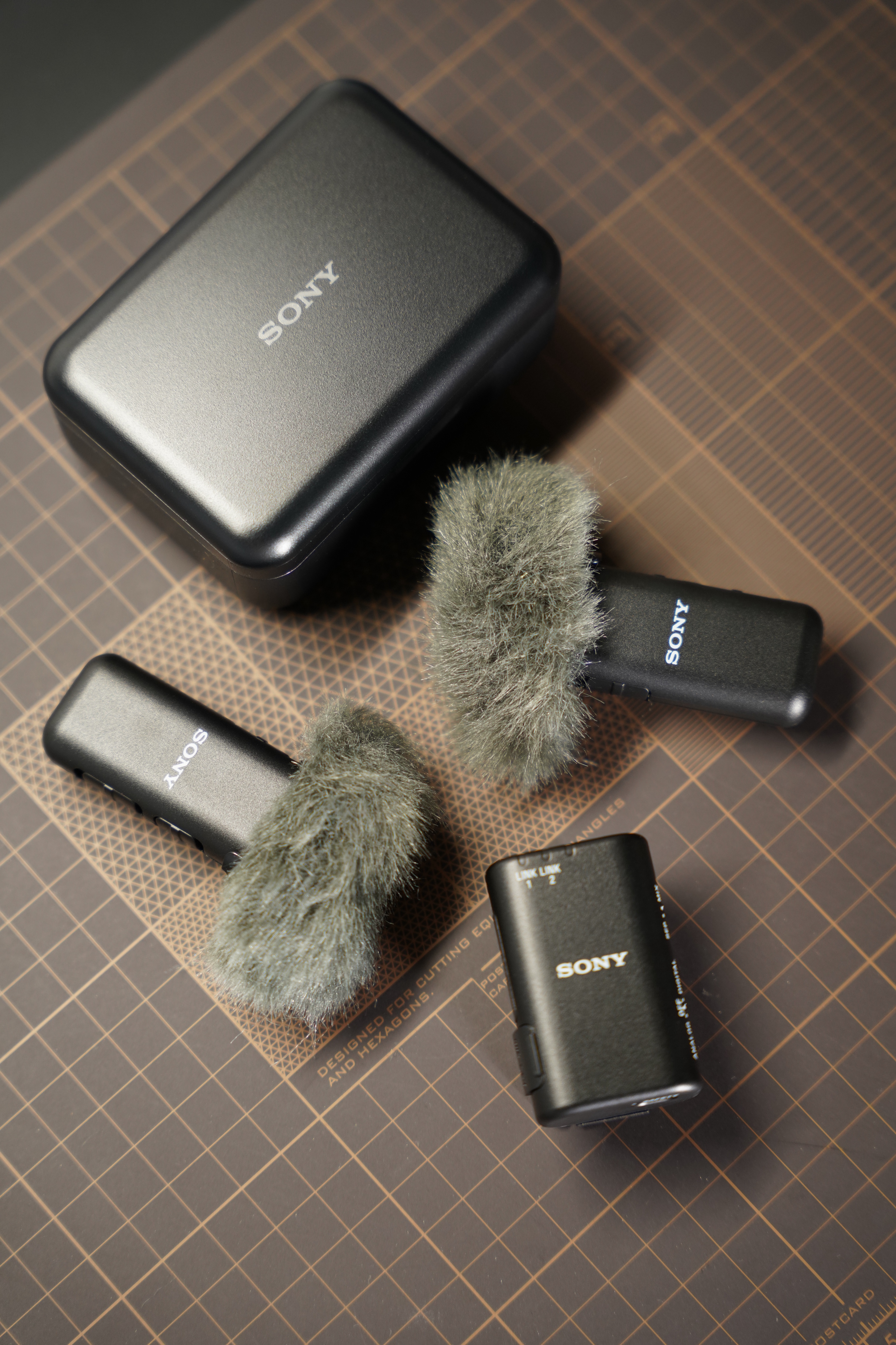 索尼（SONY）ECM-W3 领夹麦克风 一拖二 数字音频/热靴供电/降噪 小蜜蜂 采访 直播 Vlog 实拍图