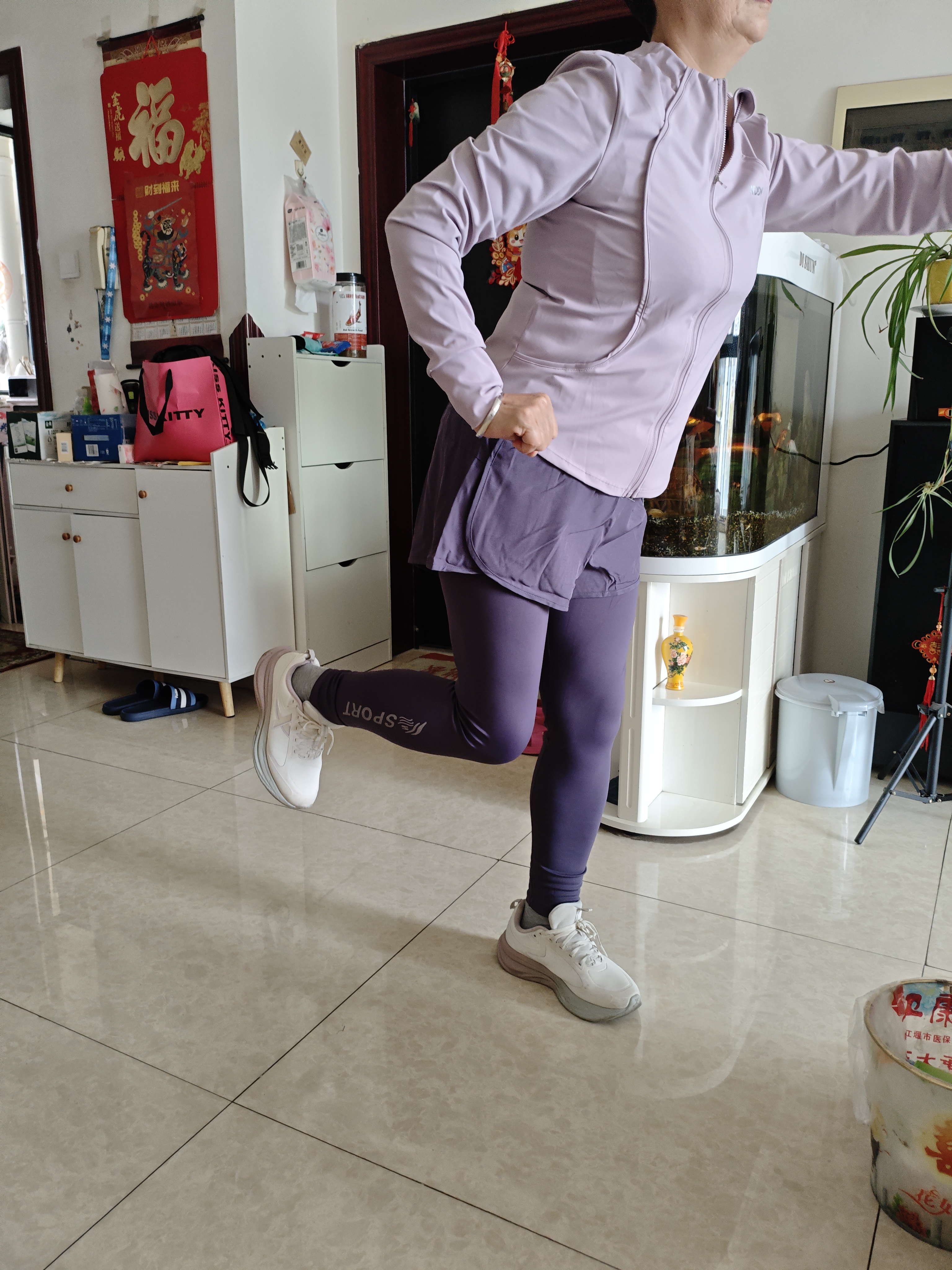 百思绒后口袋放手机女装跑步运动套装秋冬新款健身瑜伽服外套假两件长裤 实拍图