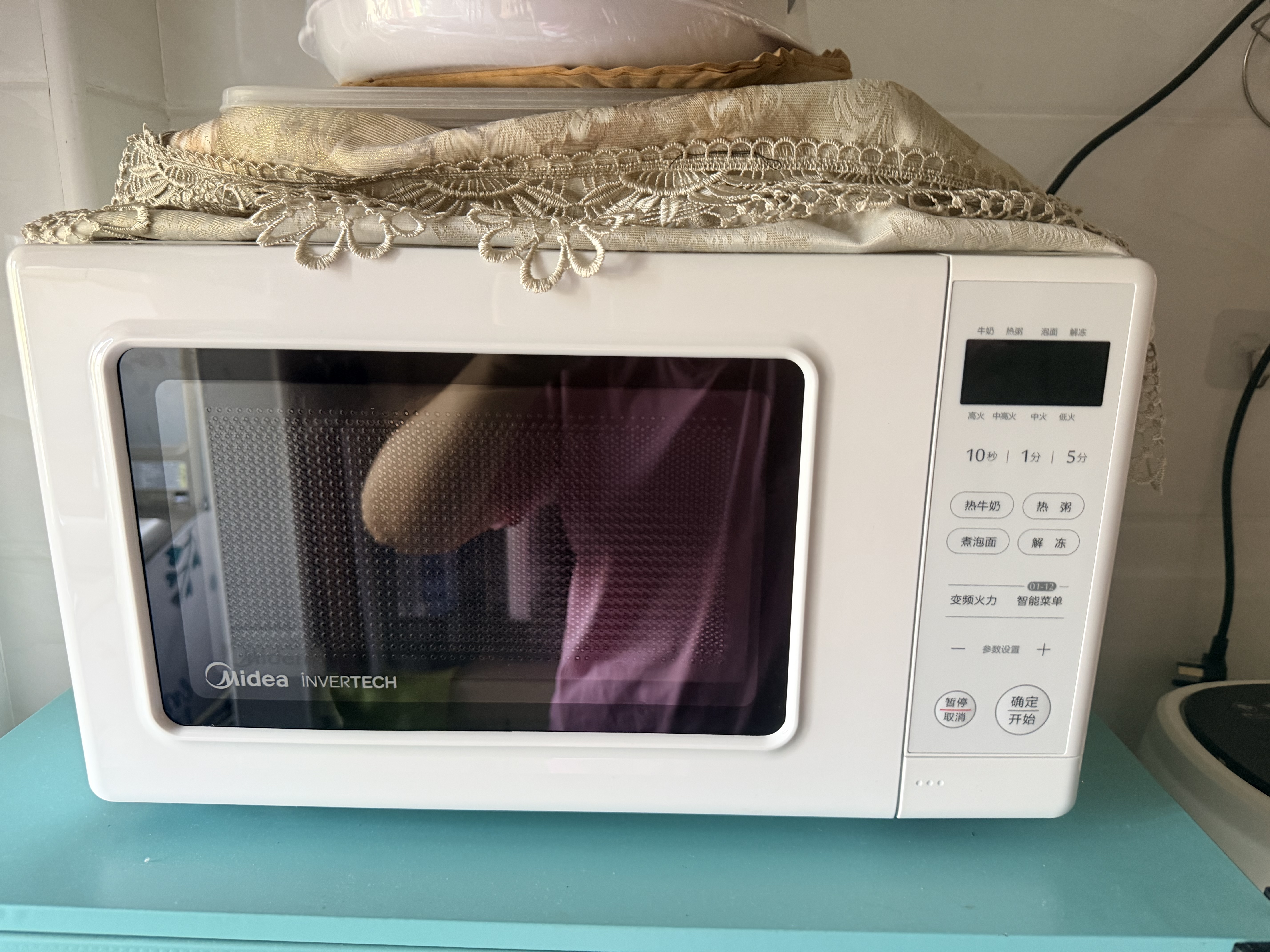 美的（Midea）变频800W大火力小清新微波炉  磨砂面板 家用小型20L容量 简单操作PM2002 纯白 实拍图