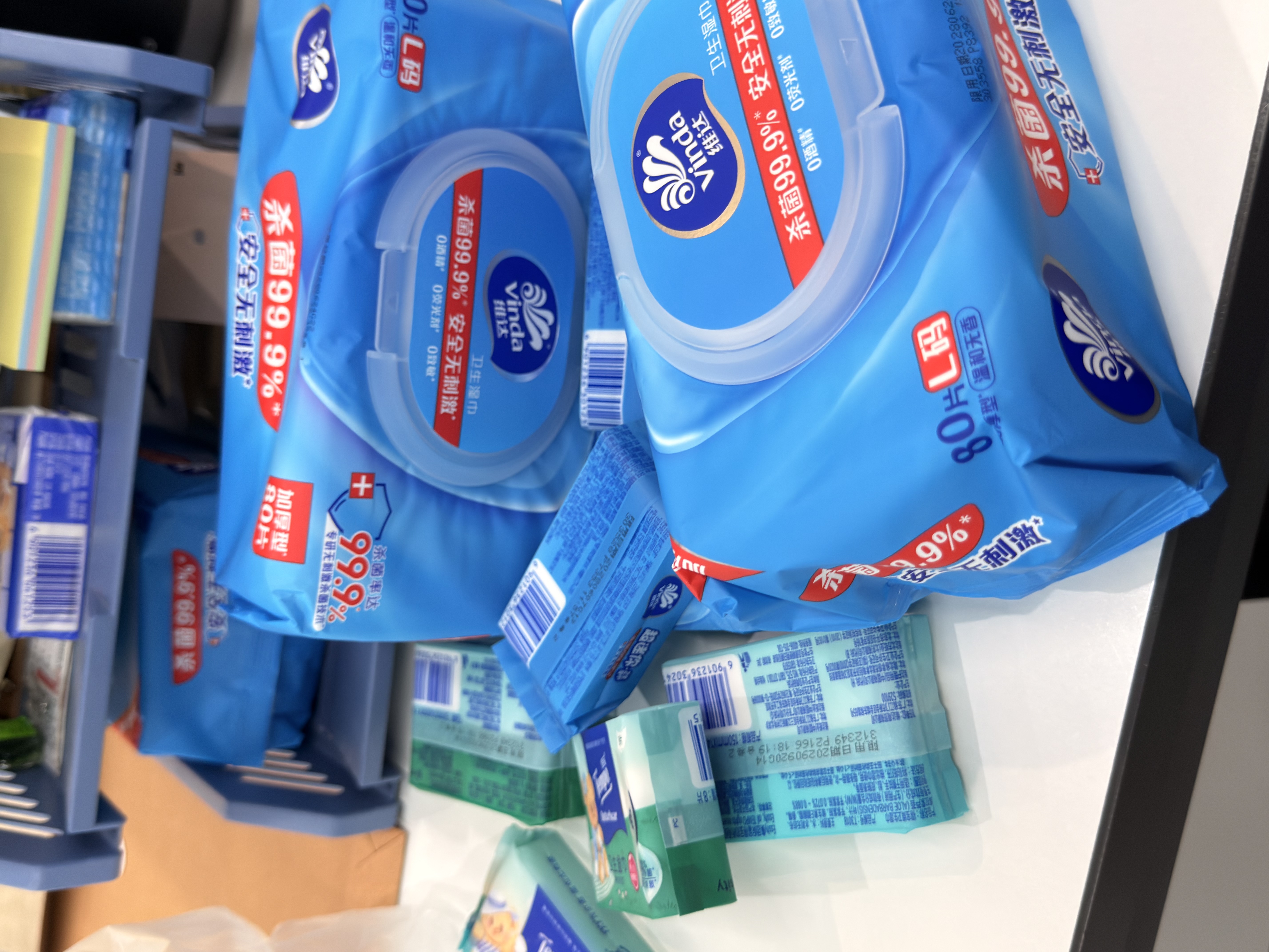 维达（Vinda）杀菌湿巾272片(80片3包+8片4包) 无酒精湿纸巾大包 新旧随机 实拍图