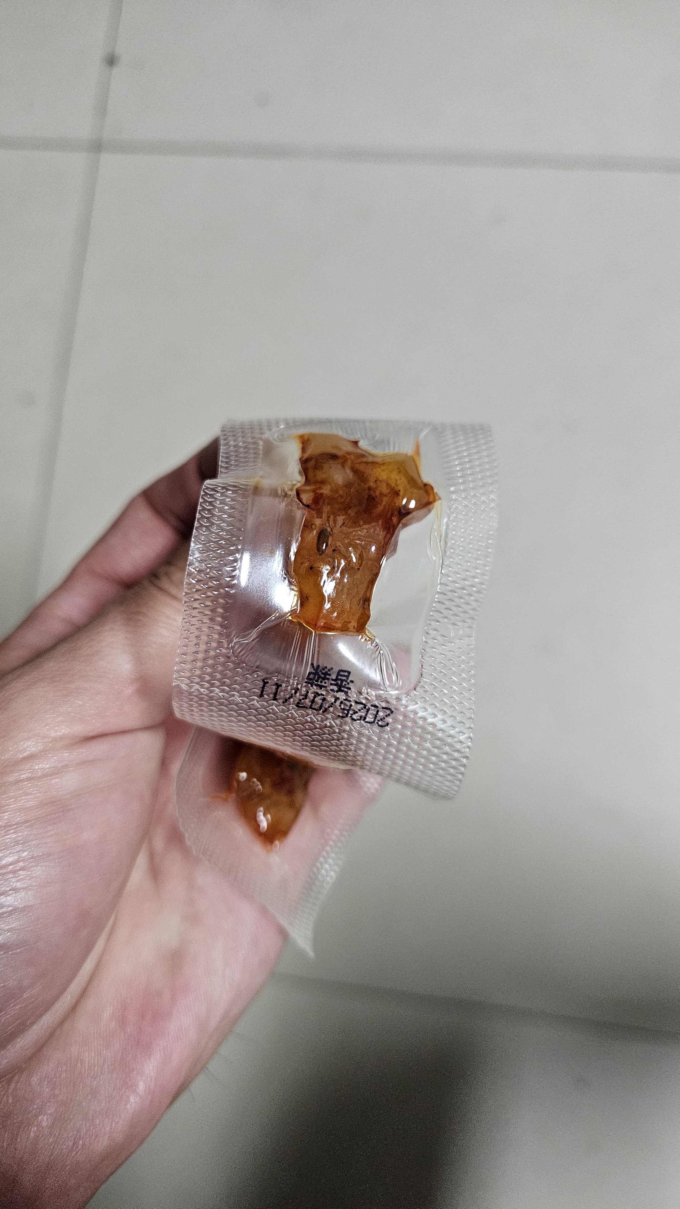 胜屿香辣味牛筋牛蹄筋休闲肉类麻辣小吃零食牛板筋即食夜宵下酒菜1斤 实拍图