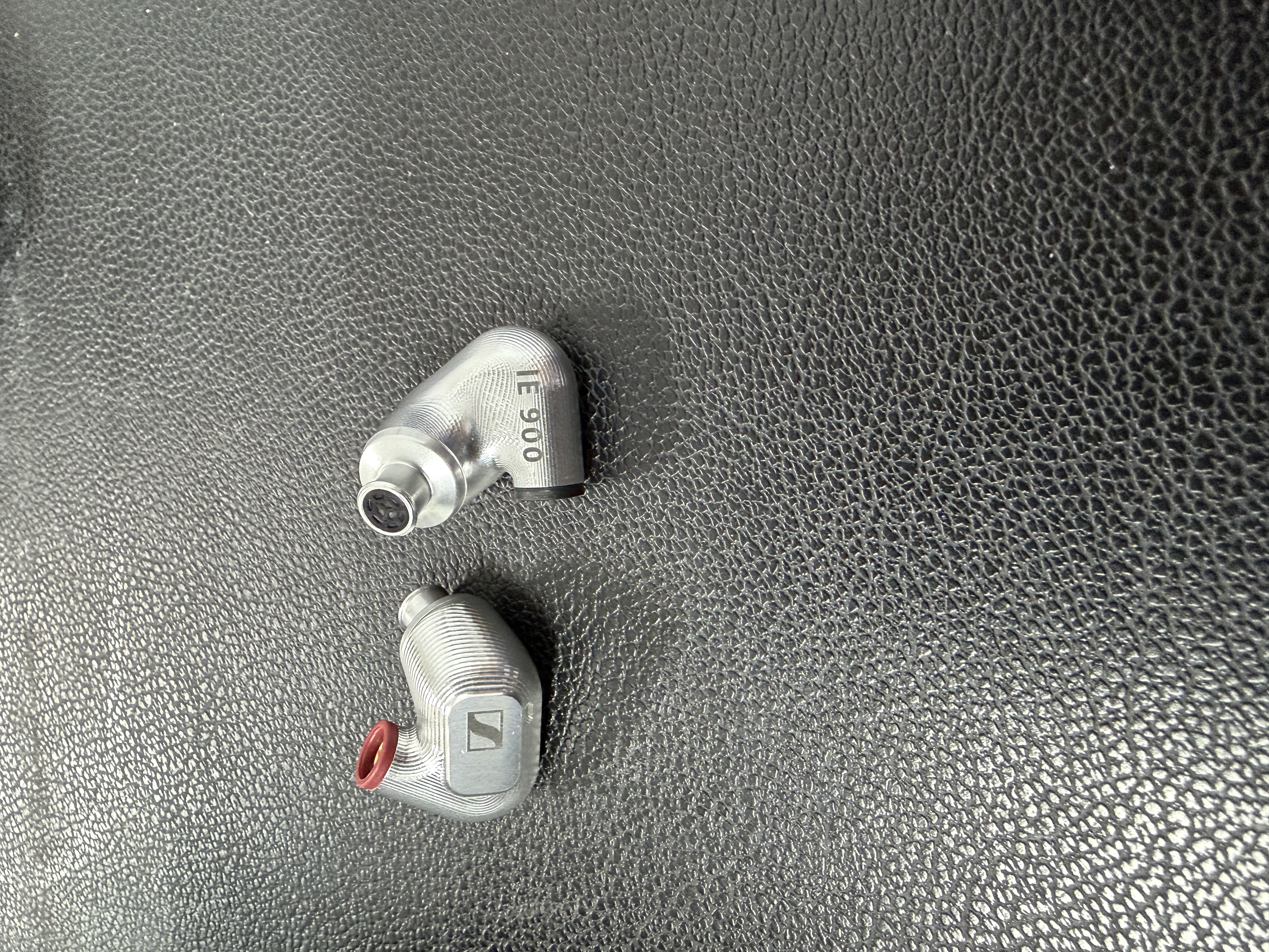 森海塞尔（Sennheiser）IE900 有线耳机 旗舰级HiFi耳机高保真音乐 入耳式耳机耳挂 游戏耳机 礼物 实拍图