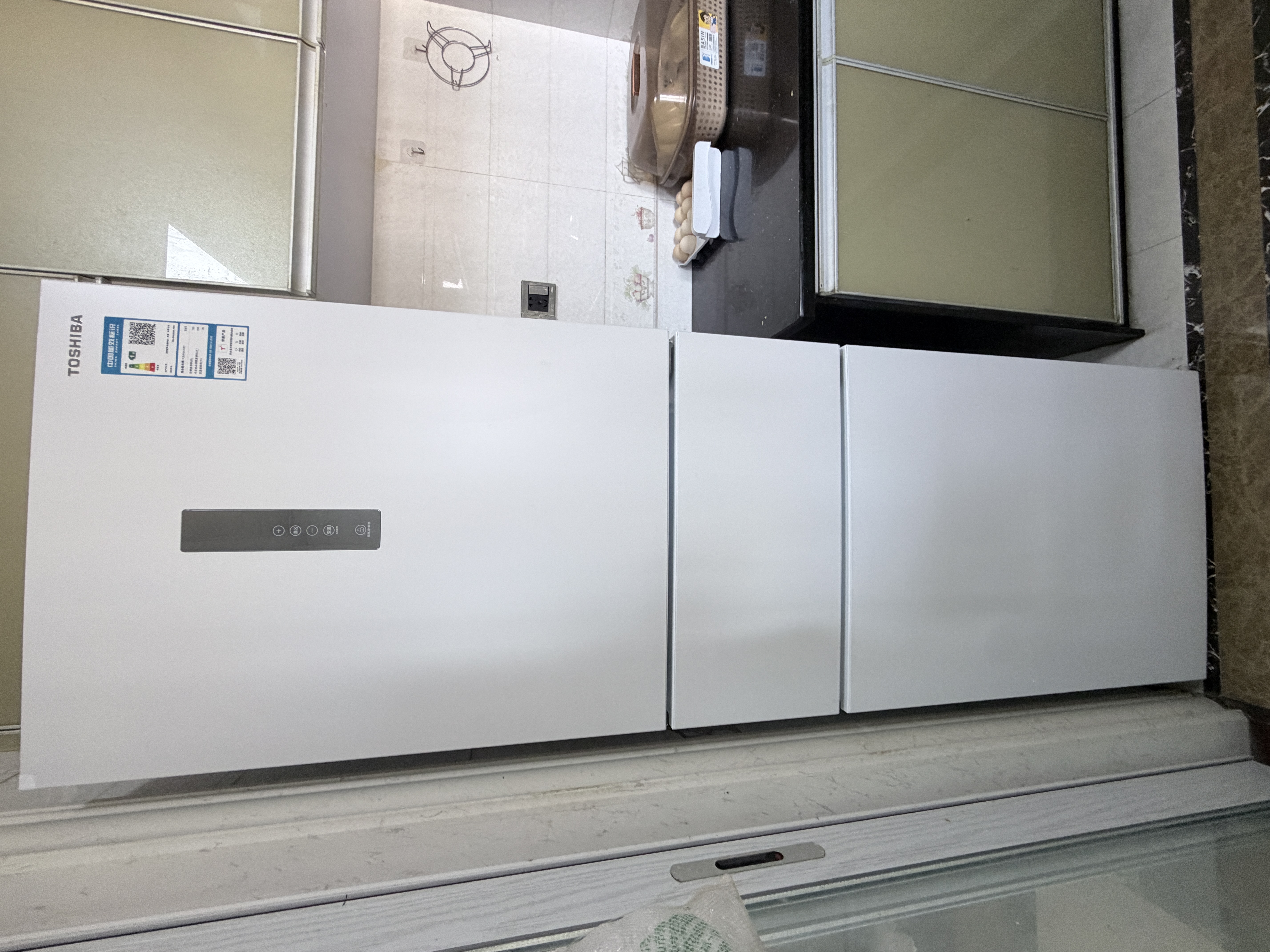 东芝（TOSHIBA）【新国标一级能效】贝母白271L三门冰箱285超薄家用小型宽幅变温出租房宿舍变频GR-RM285WI-PM1 实拍图