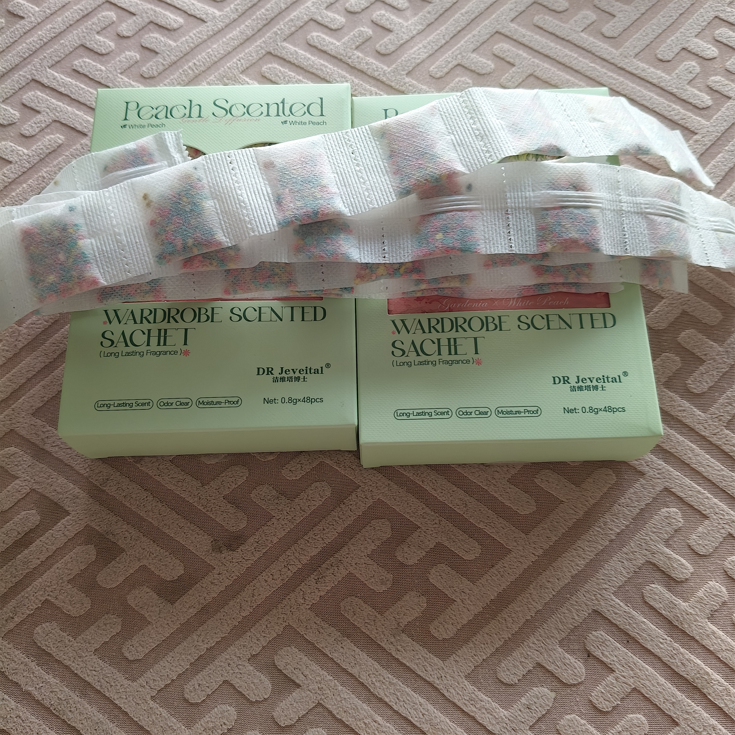 DR JEVEITAL 洁维塔博士樟脑丸96包白桃花香天然衣柜衣物防虫驱虫防霉防潮除湿除臭香薰包 晒单实拍图