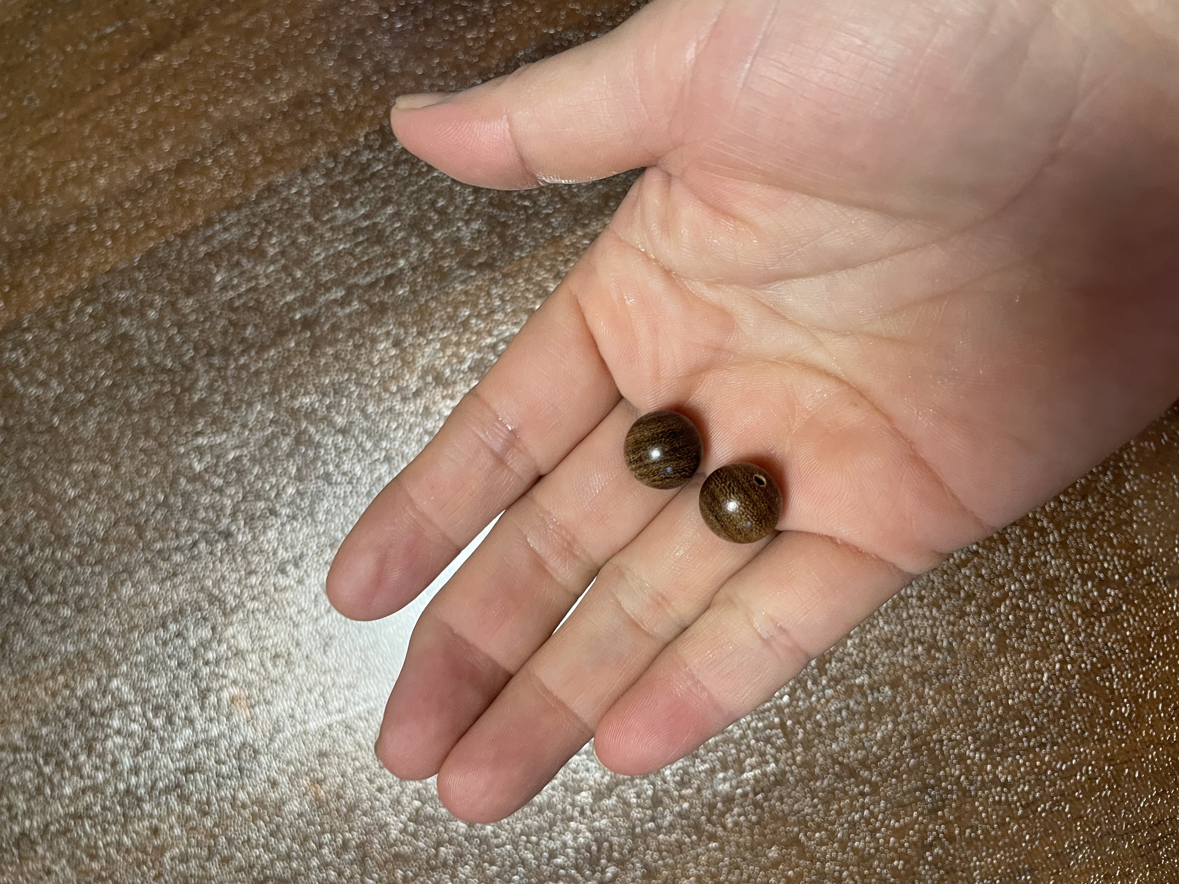 文玩手把件散珠DIY金丝檀12mm打磨圆珠木质饰品配饰散珠批发手串 金丝檀12mm散珠【一颗】 实拍图