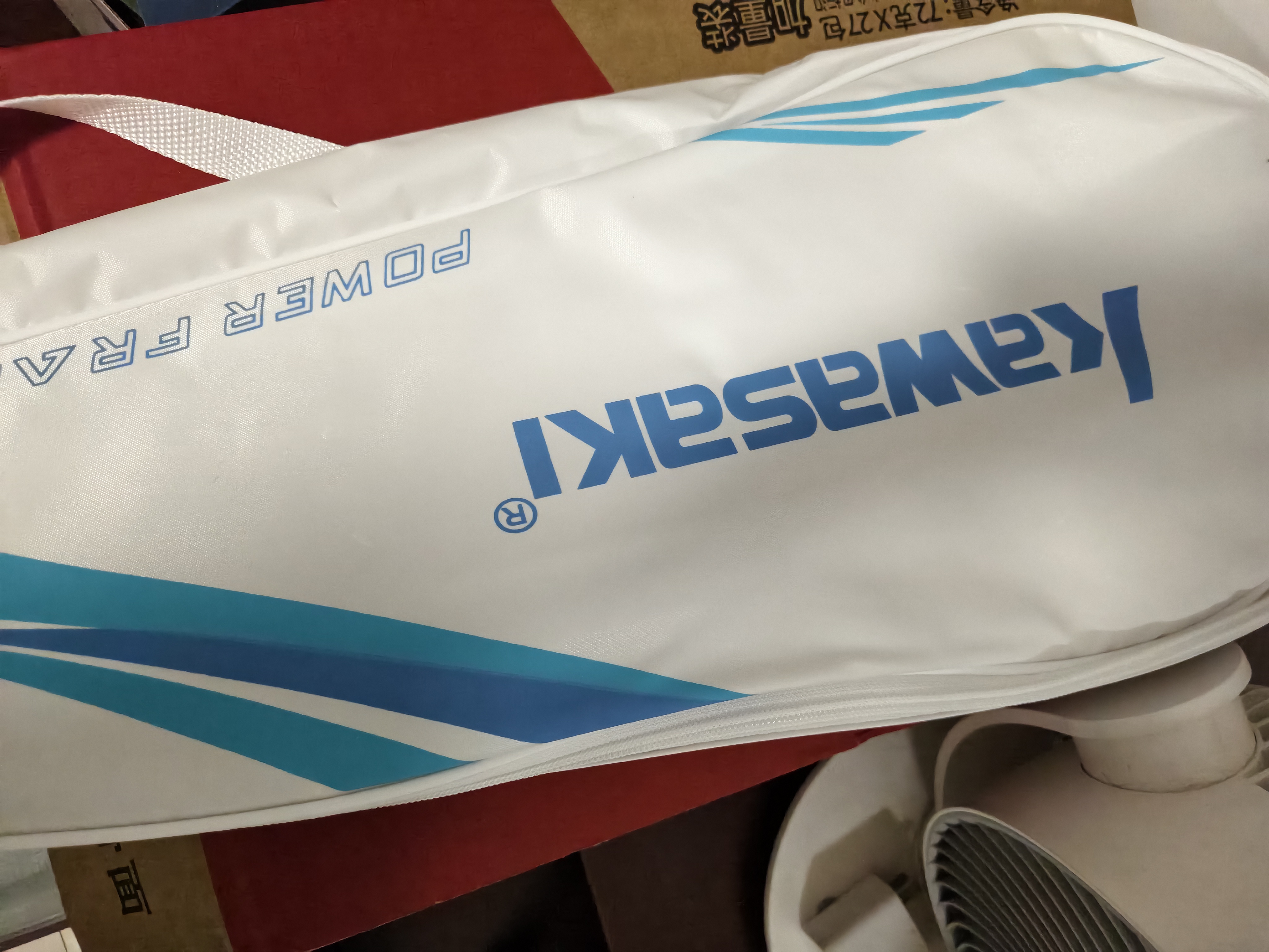 川崎（KAWASAKI）羽毛球拍超轻碳素中杆对拍KD-1pro蓝紫（已穿线+6球+手胶+拍包） 实拍图