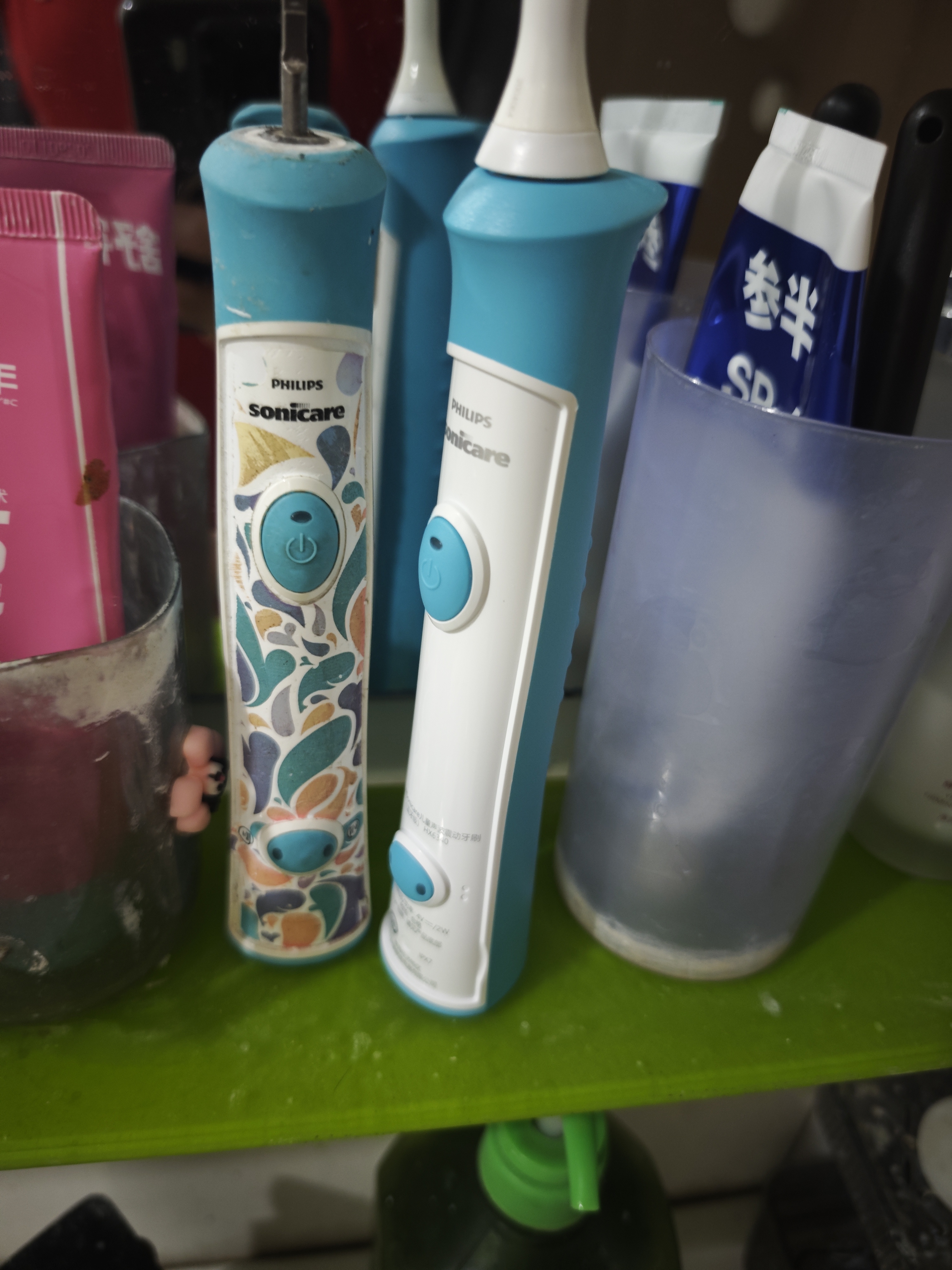 飞利浦（PHILIPS）声波震动电动牙刷 男孩/女孩礼物 适用儿童青少年 2种模式温和清洁 官方旗舰店正品 【趣味APP蓝牙连接】HX63系列蓝色款 实拍图